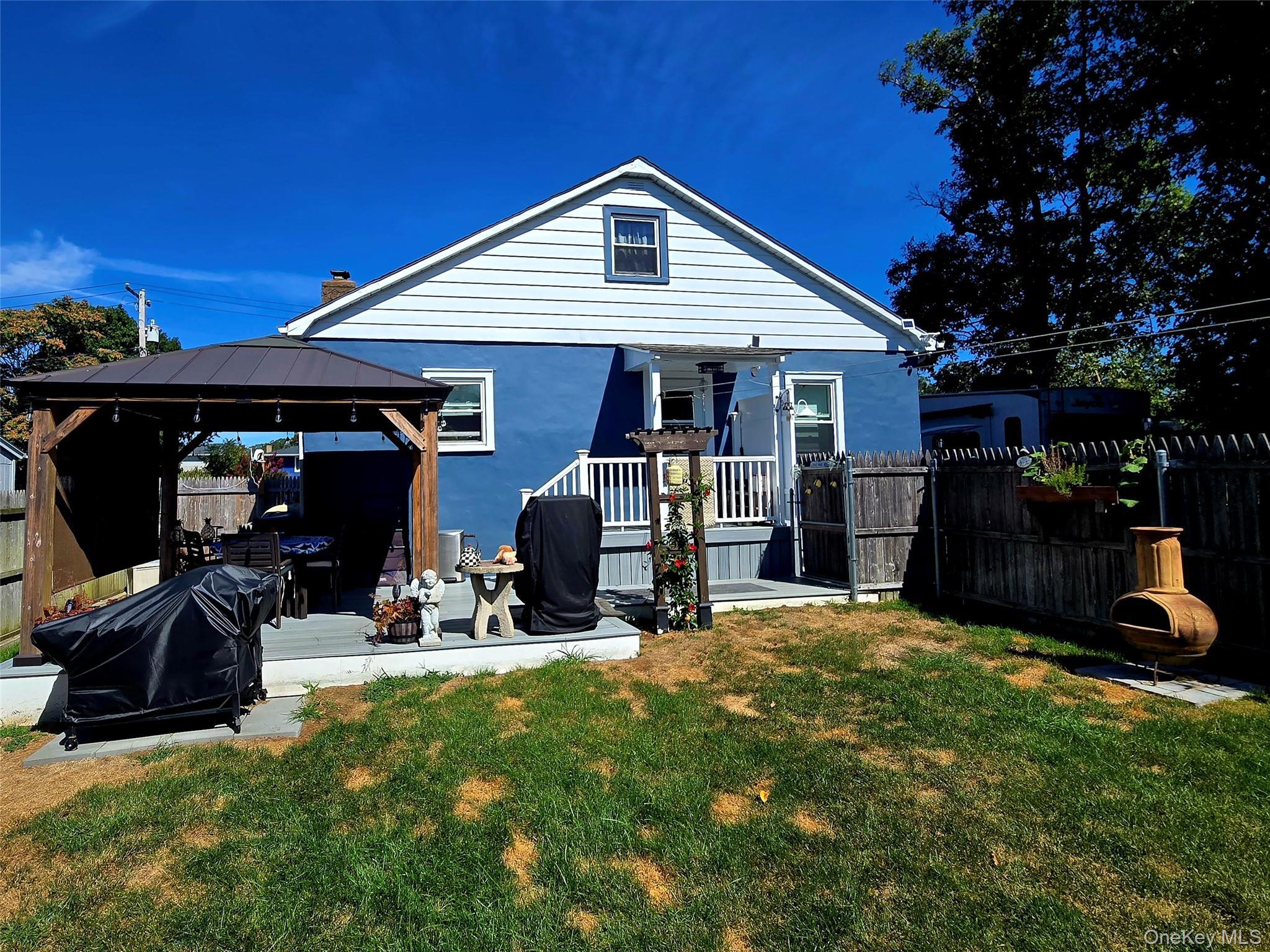 Single Family Trafalgar Drive  Suffolk County, NY 11967, MLS-1050091-30