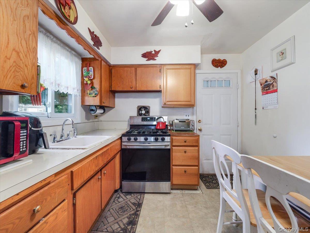 Single Family Byron Street Rockland County, NY 10956, MLS-1050094-10