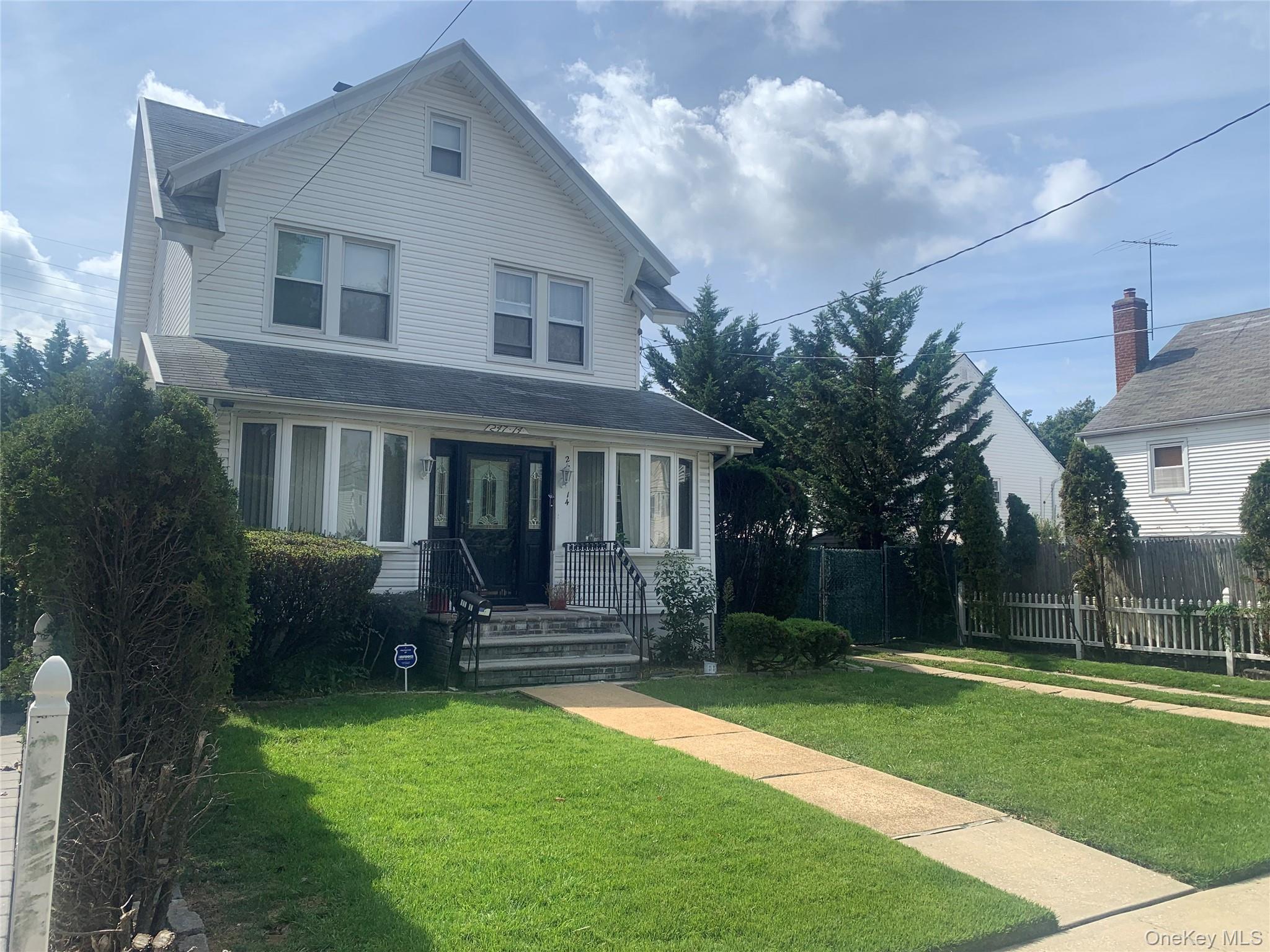 Single Family 137th Road  Queens, NY 11422, MLS-1050110-2