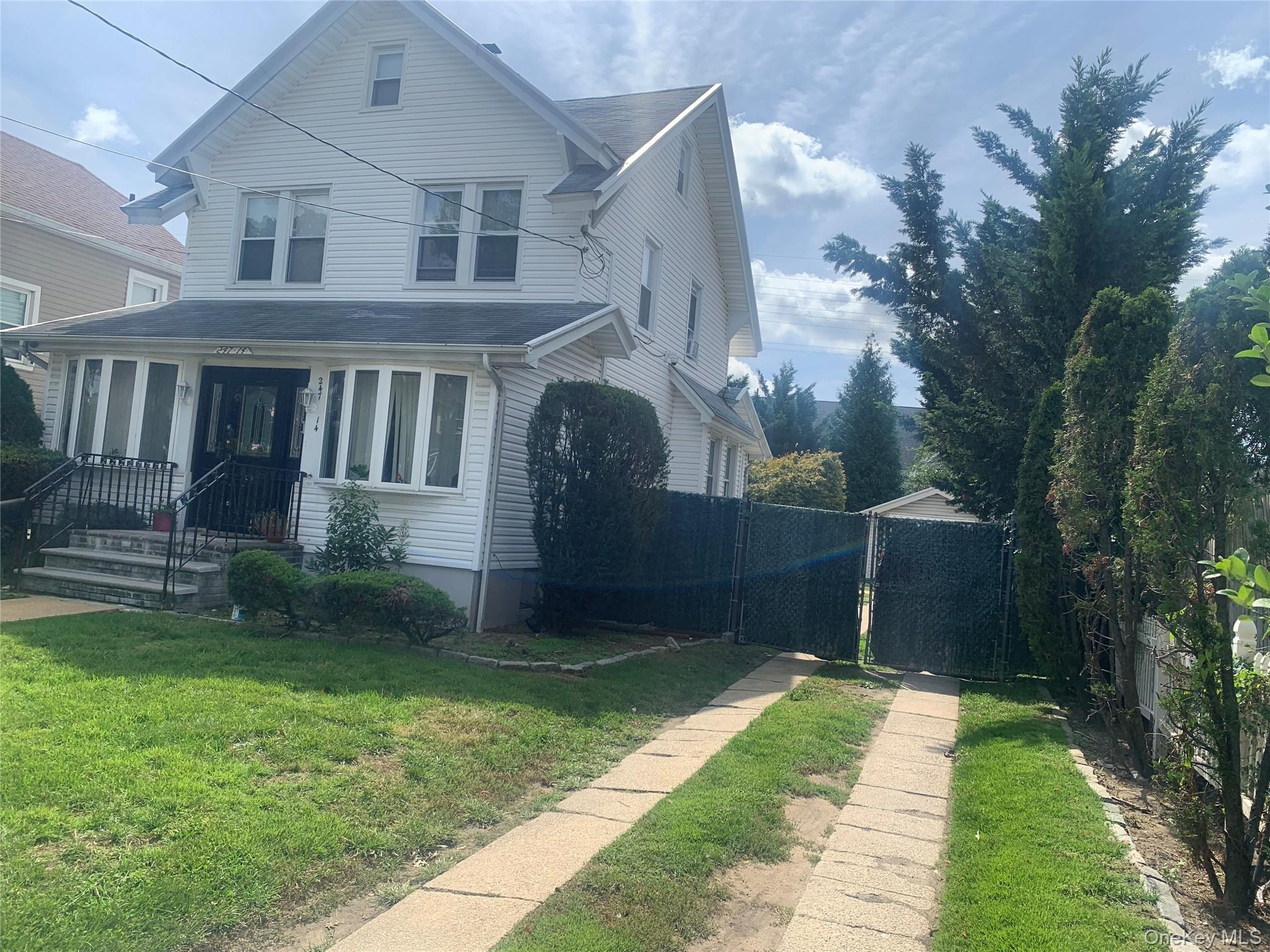 Single Family 137th Road  Queens, NY 11422, MLS-1050110-3