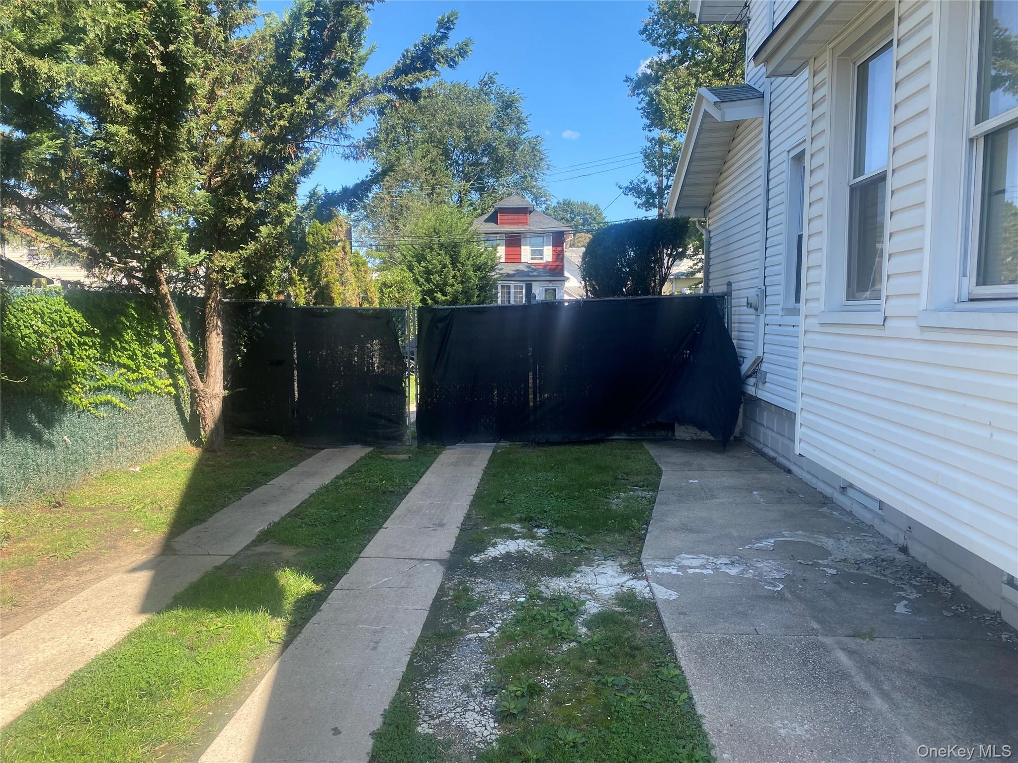 Single Family 137th Road  Queens, NY 11422, MLS-1050110-6