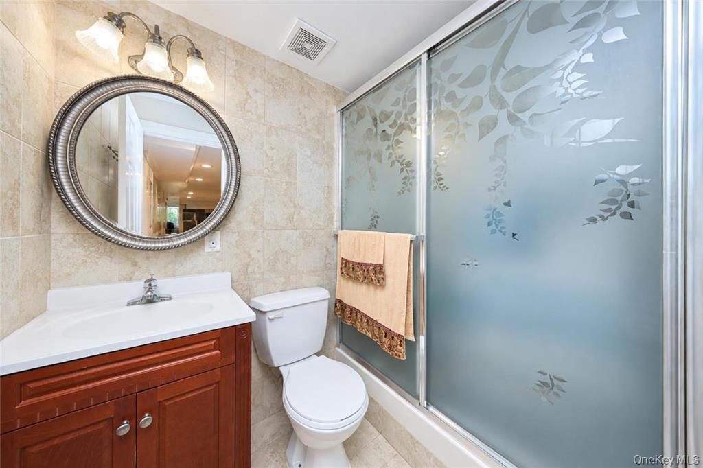 Single Family Eleanor Street Staten Island, NY 10306, MLS-1050111-33