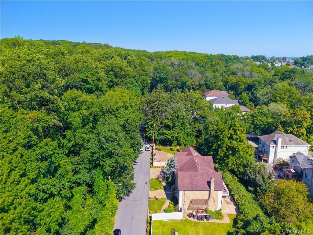 Single Family Eleanor Street Staten Island, NY 10306, MLS-1050111-41