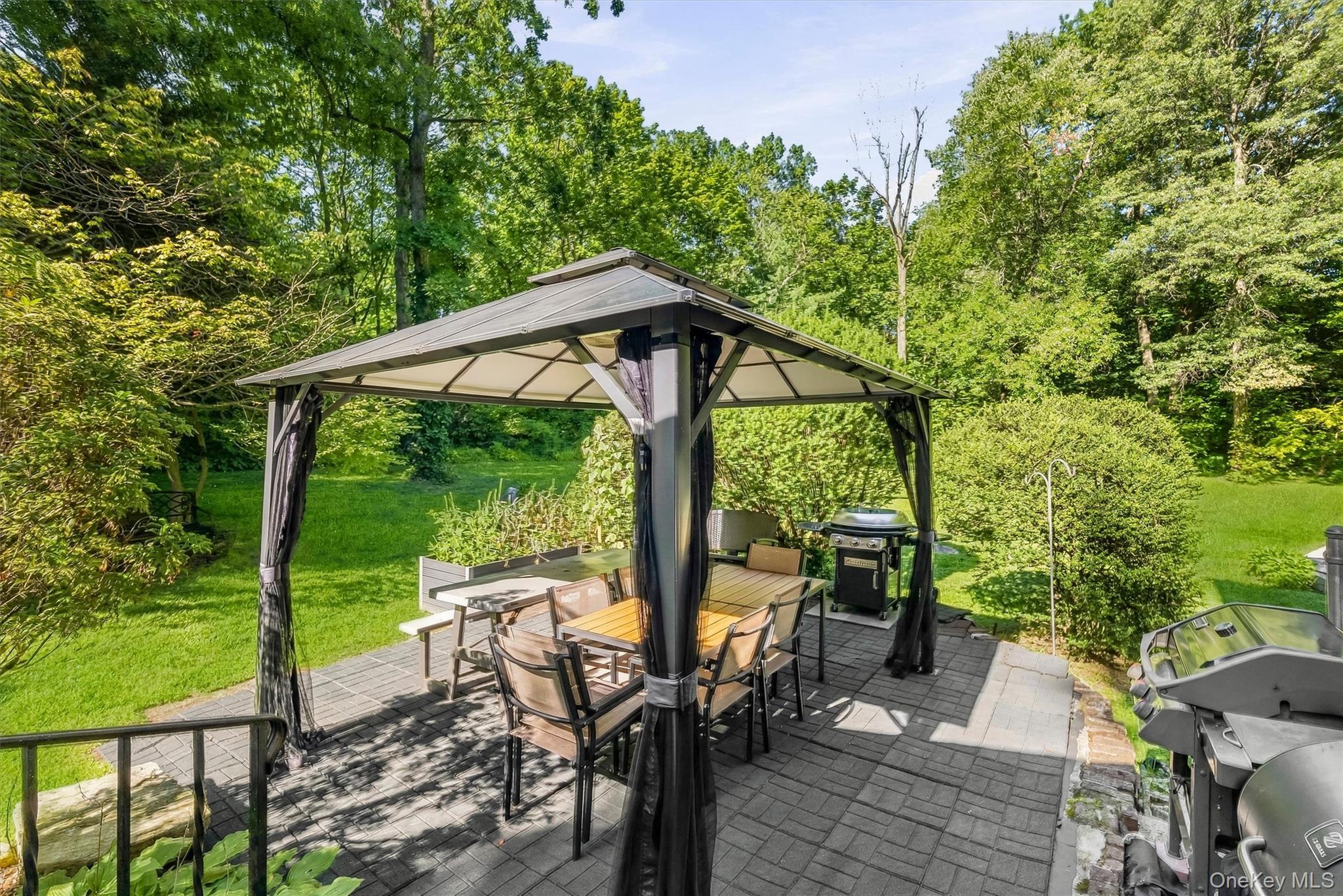 Single Family Winslow Road Westchester County, NY 10606, MLS-1050121-28