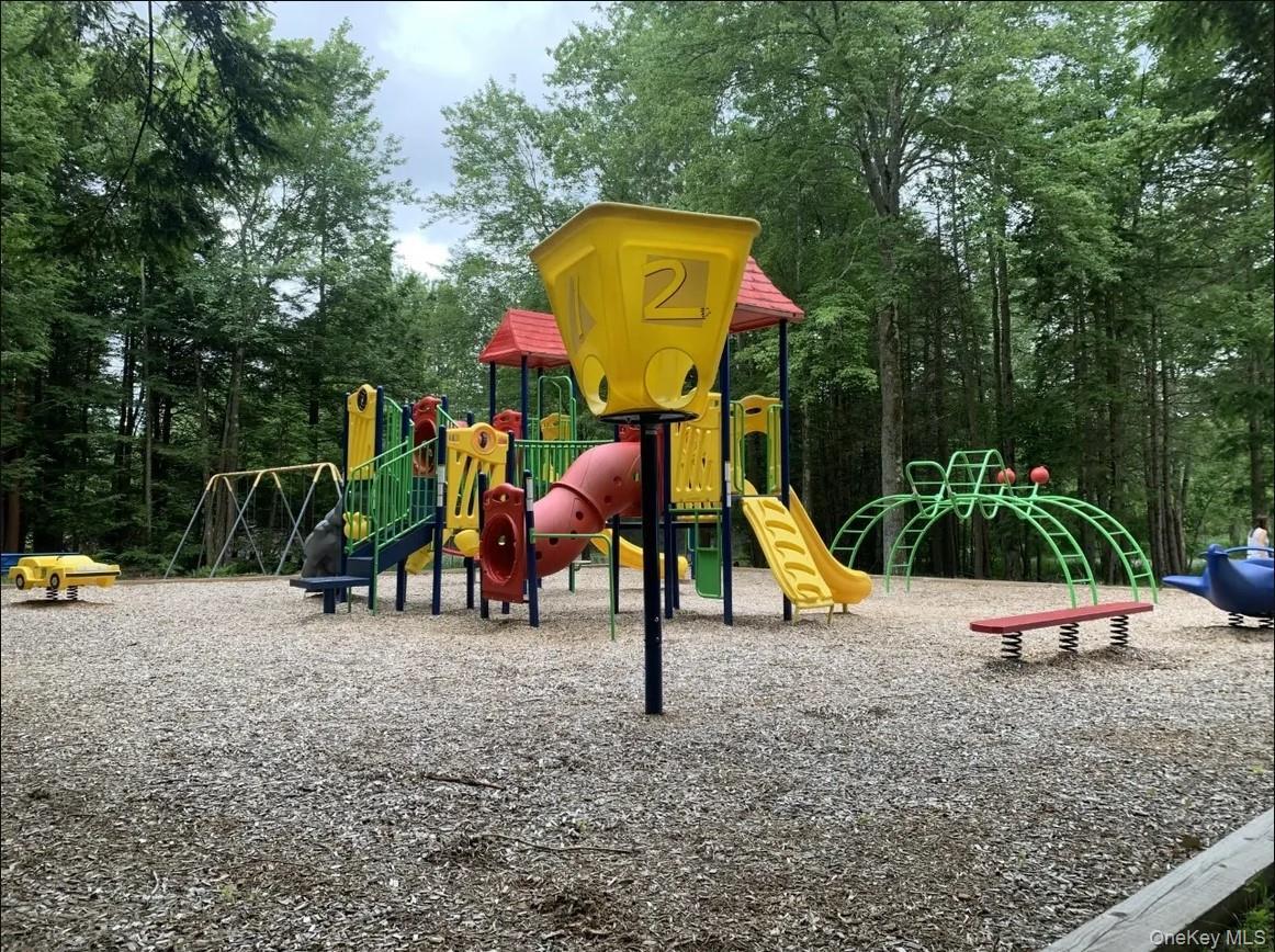 Single Family Peter Way  Sullivan County, NY 12751, MLS-1050124-34