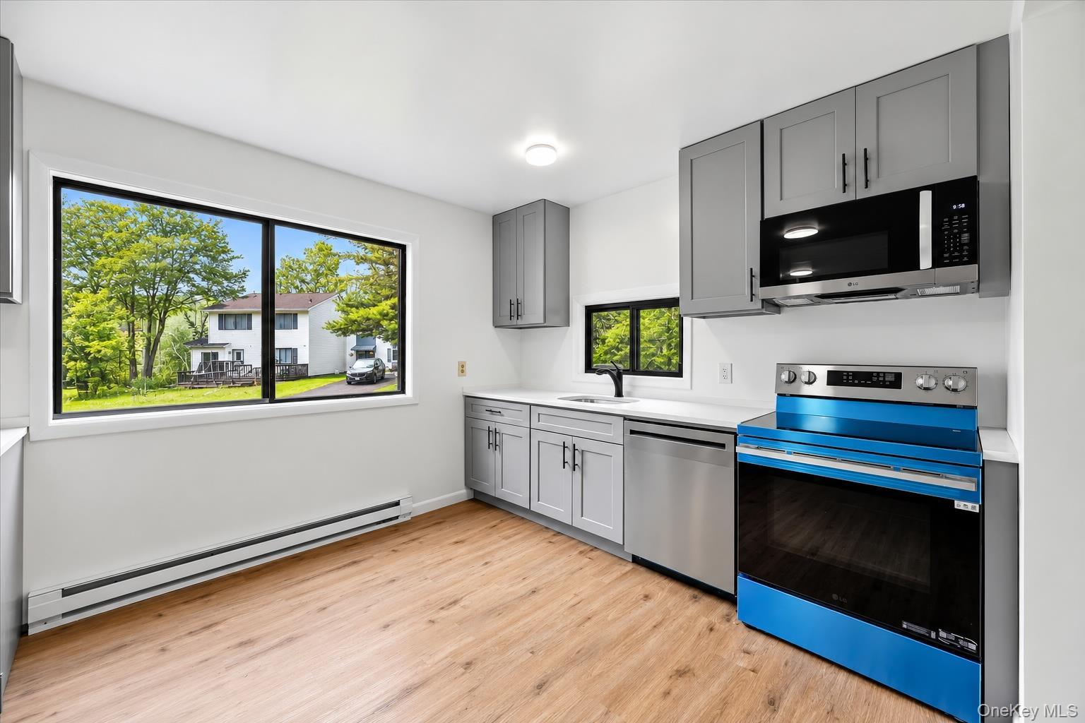 Single Family Peter Way  Sullivan County, NY 12751, MLS-1050124-9