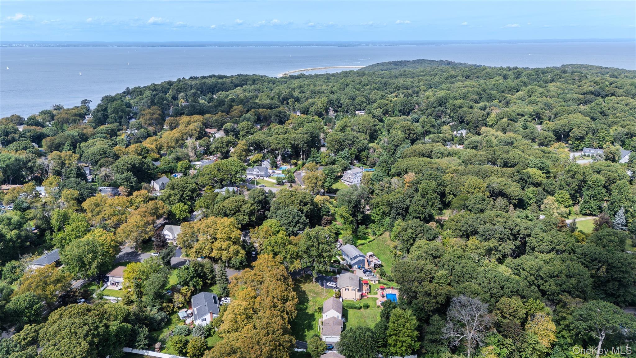Single Family Peterborough Drive  Suffolk County, NY 11768, MLS-1050139-25