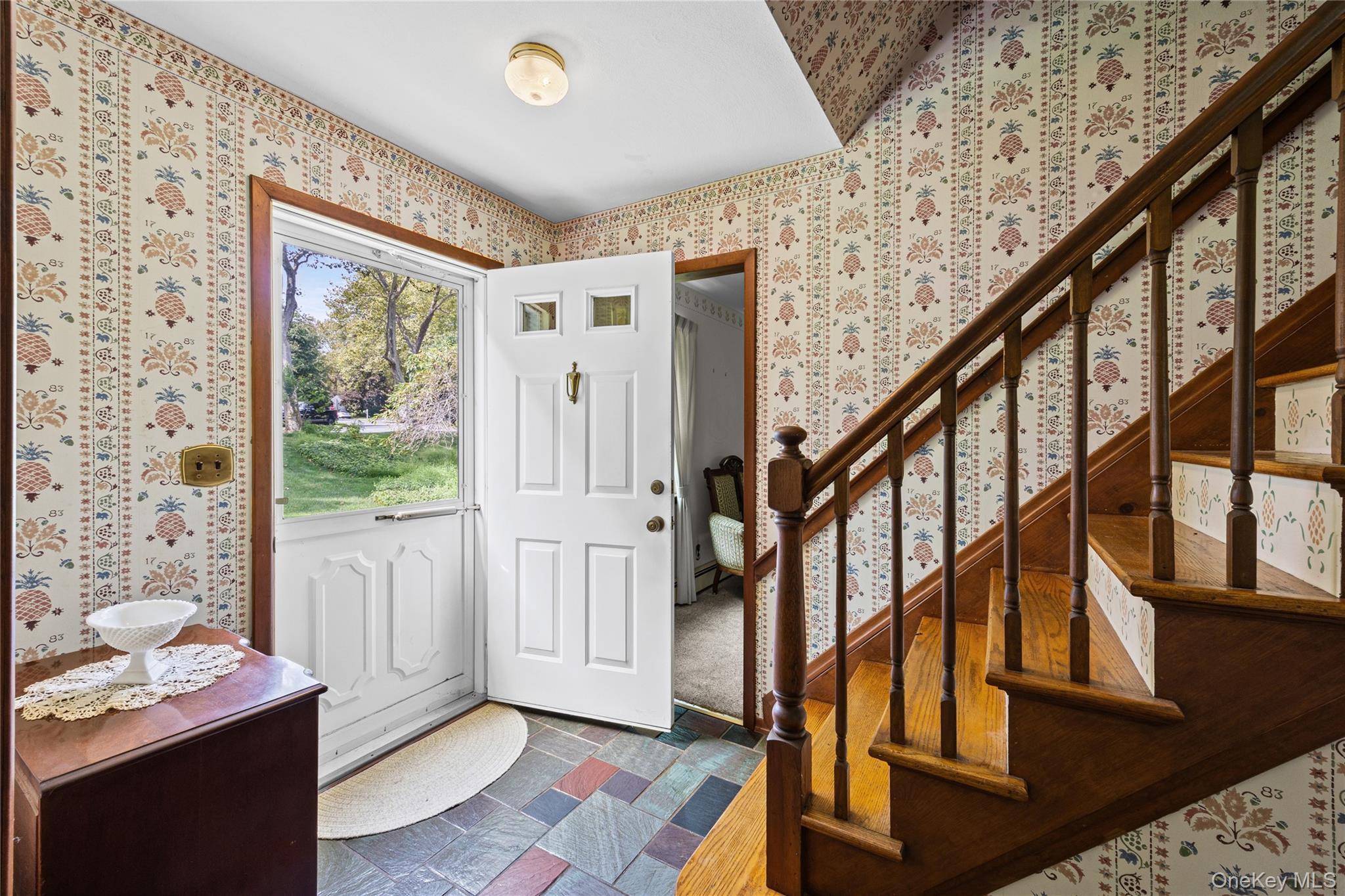 Single Family Peterborough Drive  Suffolk County, NY 11768, MLS-1050139-6