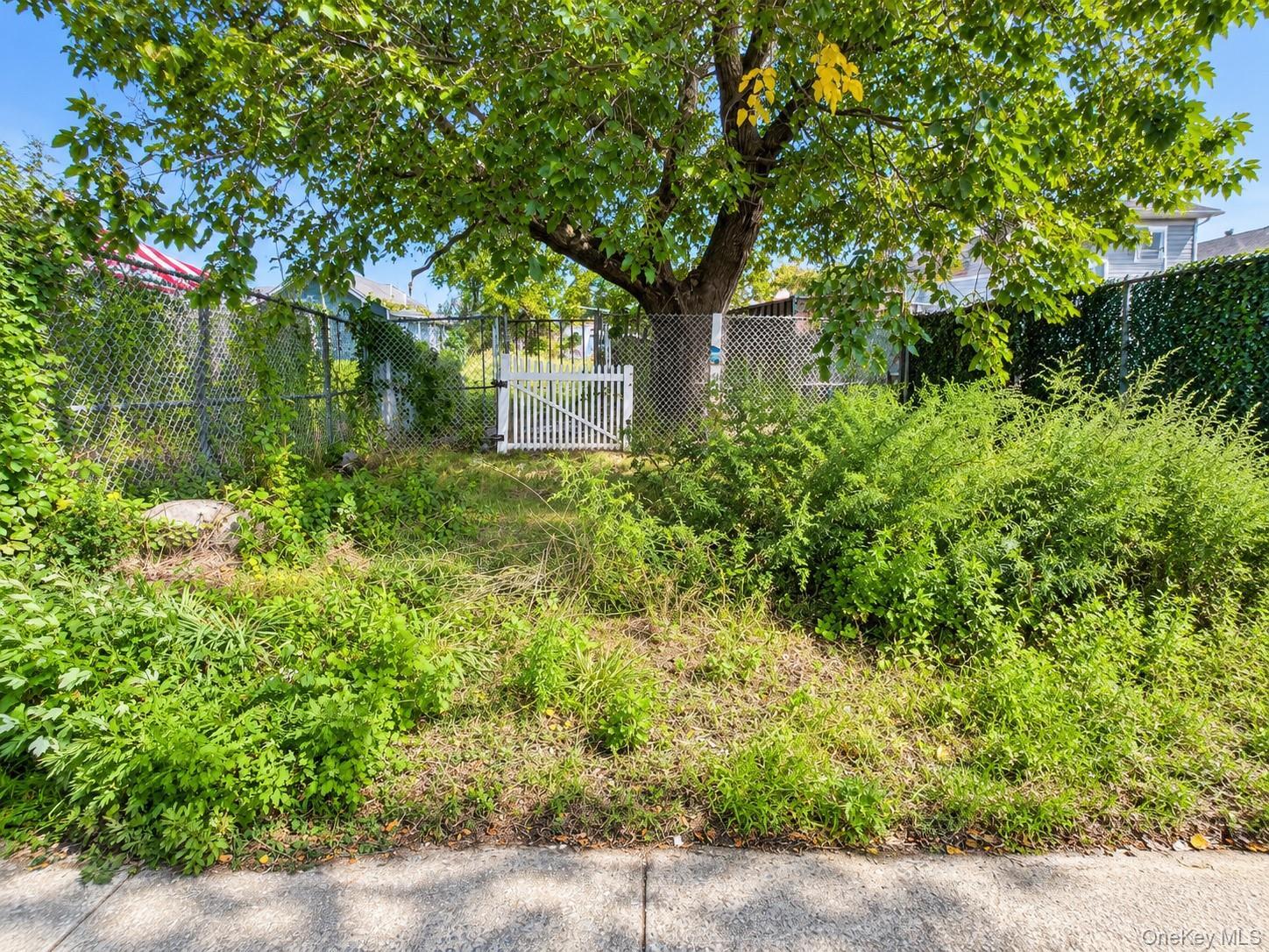Land Broadway  Queens, NY 11414, MLS-1050144-9