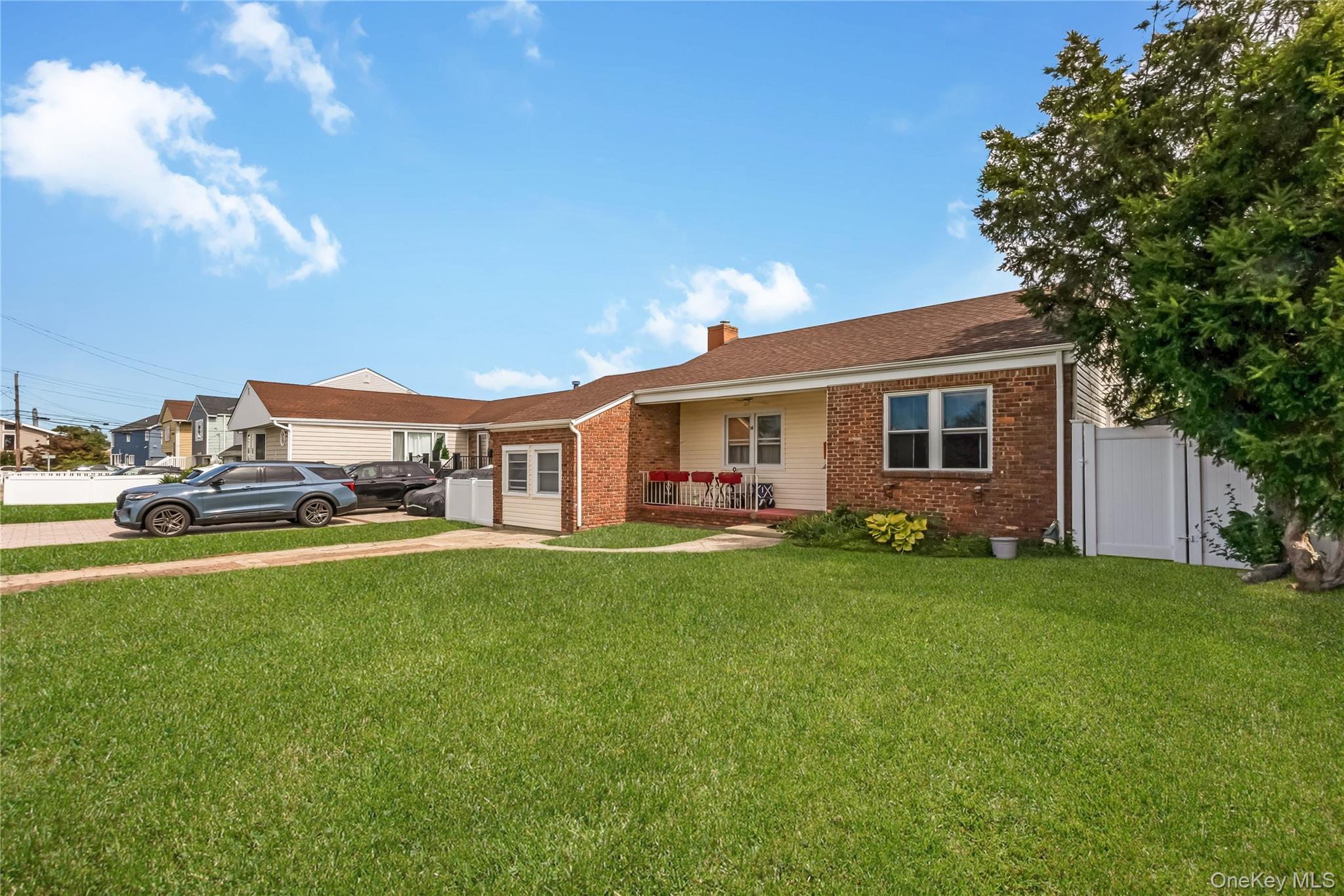 Single Family Rainbow Lane Suffolk County, NY 11757, MLS-1050146-3