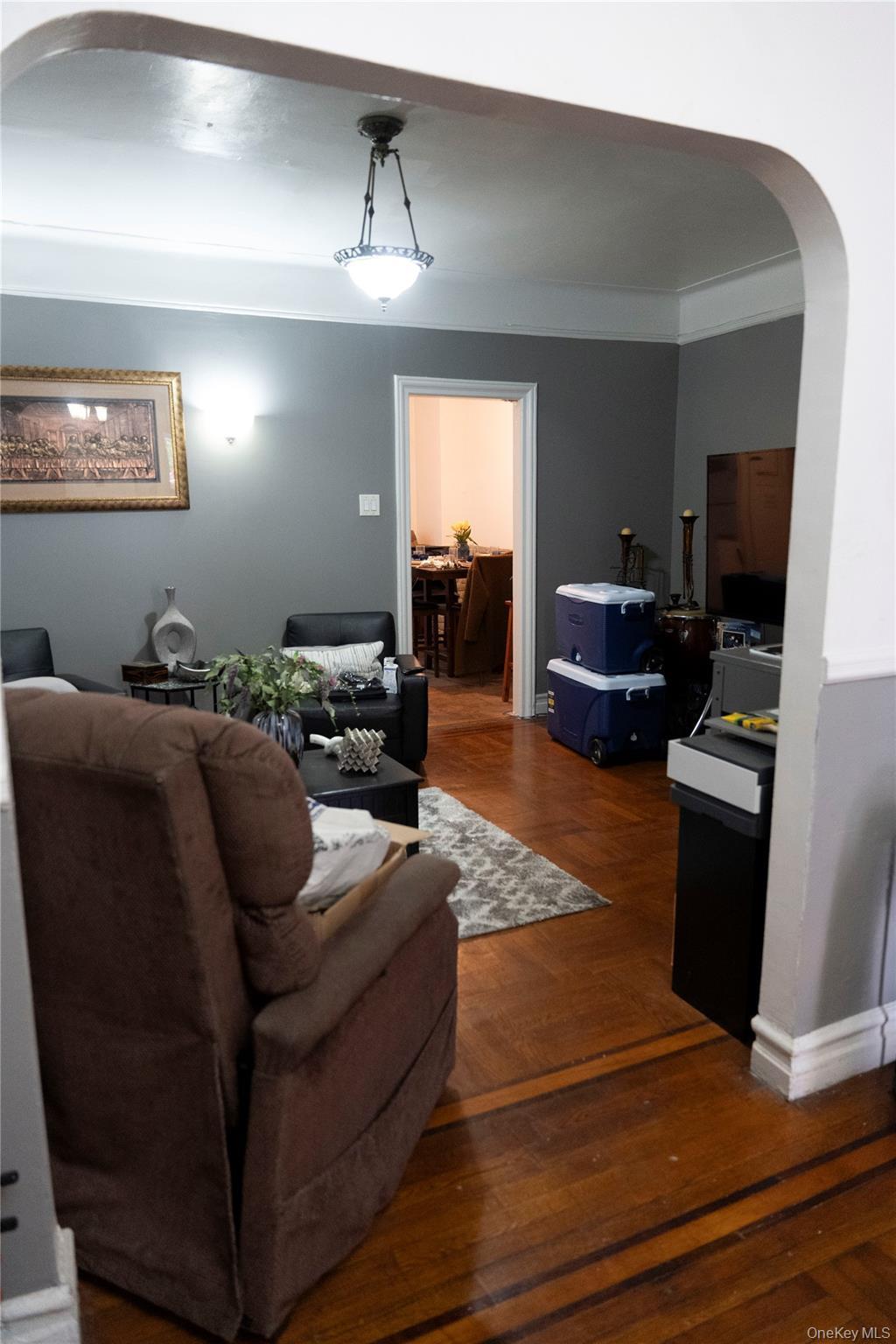 Single Family Fteley Avenue Bronx, NY 10472, MLS-1050160-15