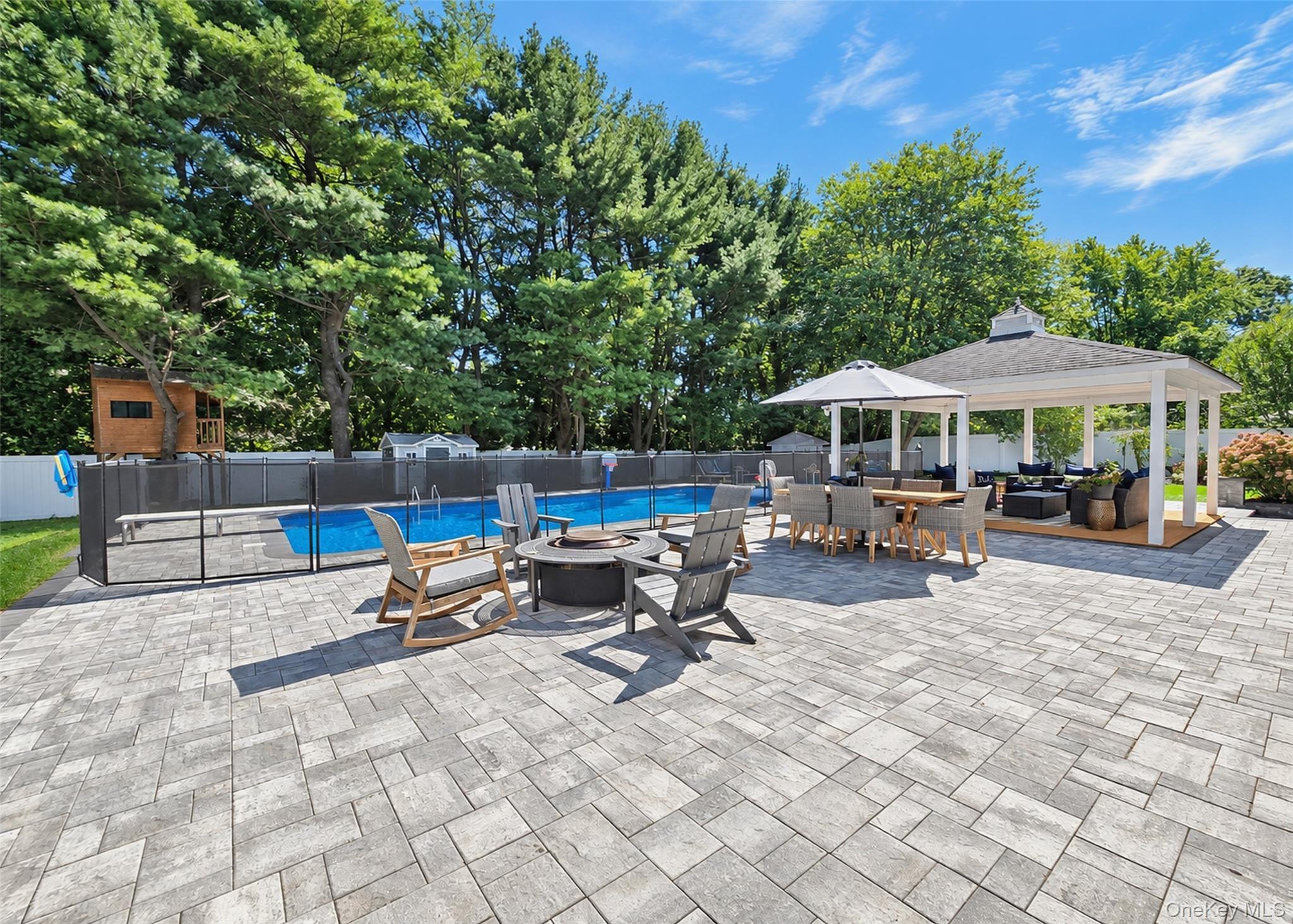 Single Family Ivy League Lane Suffolk County, NY 11790, MLS-1050161-20