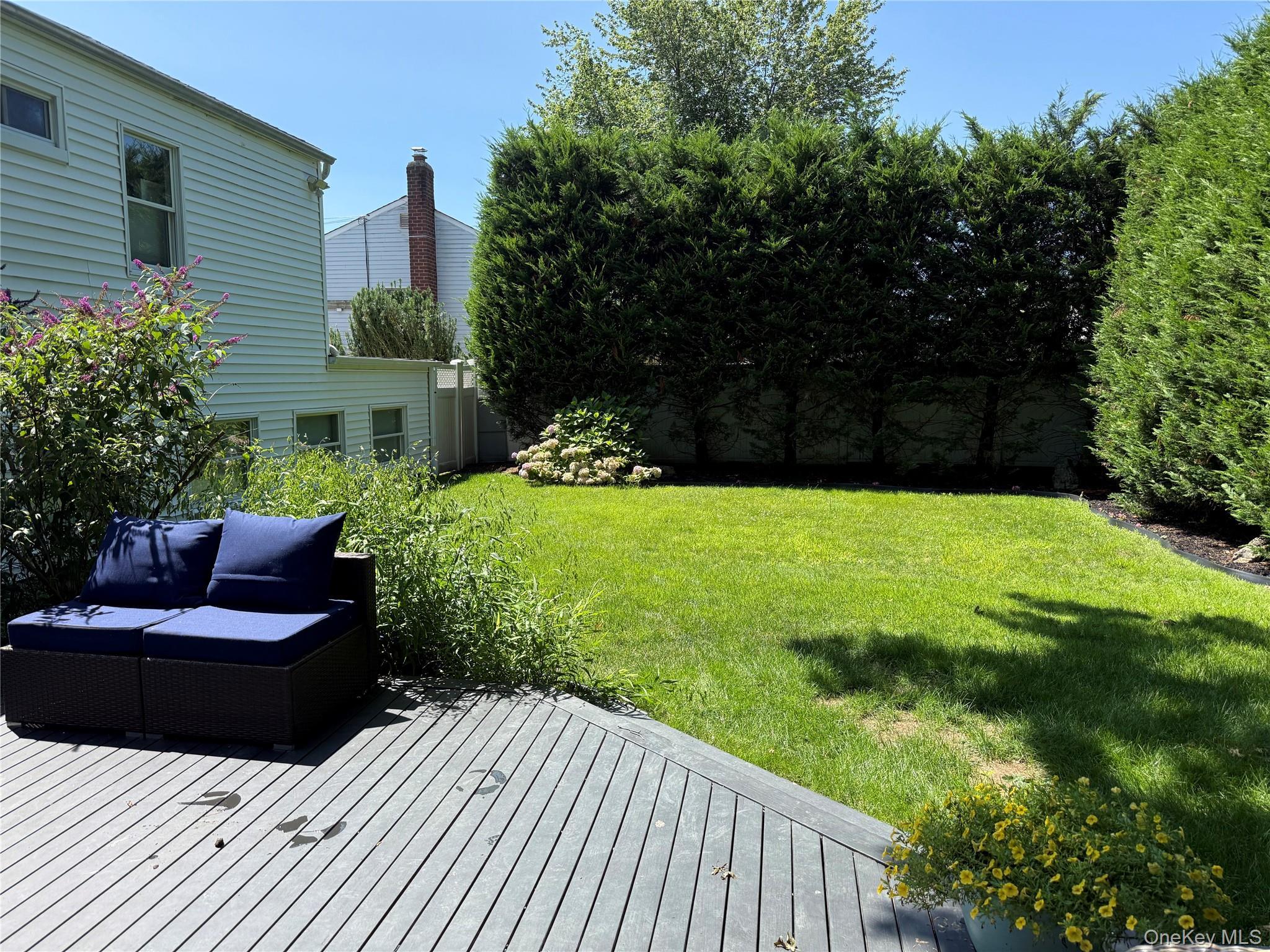 Single Family Ocean Avenue  Nassau County, NY 11762, MLS-1050166-16