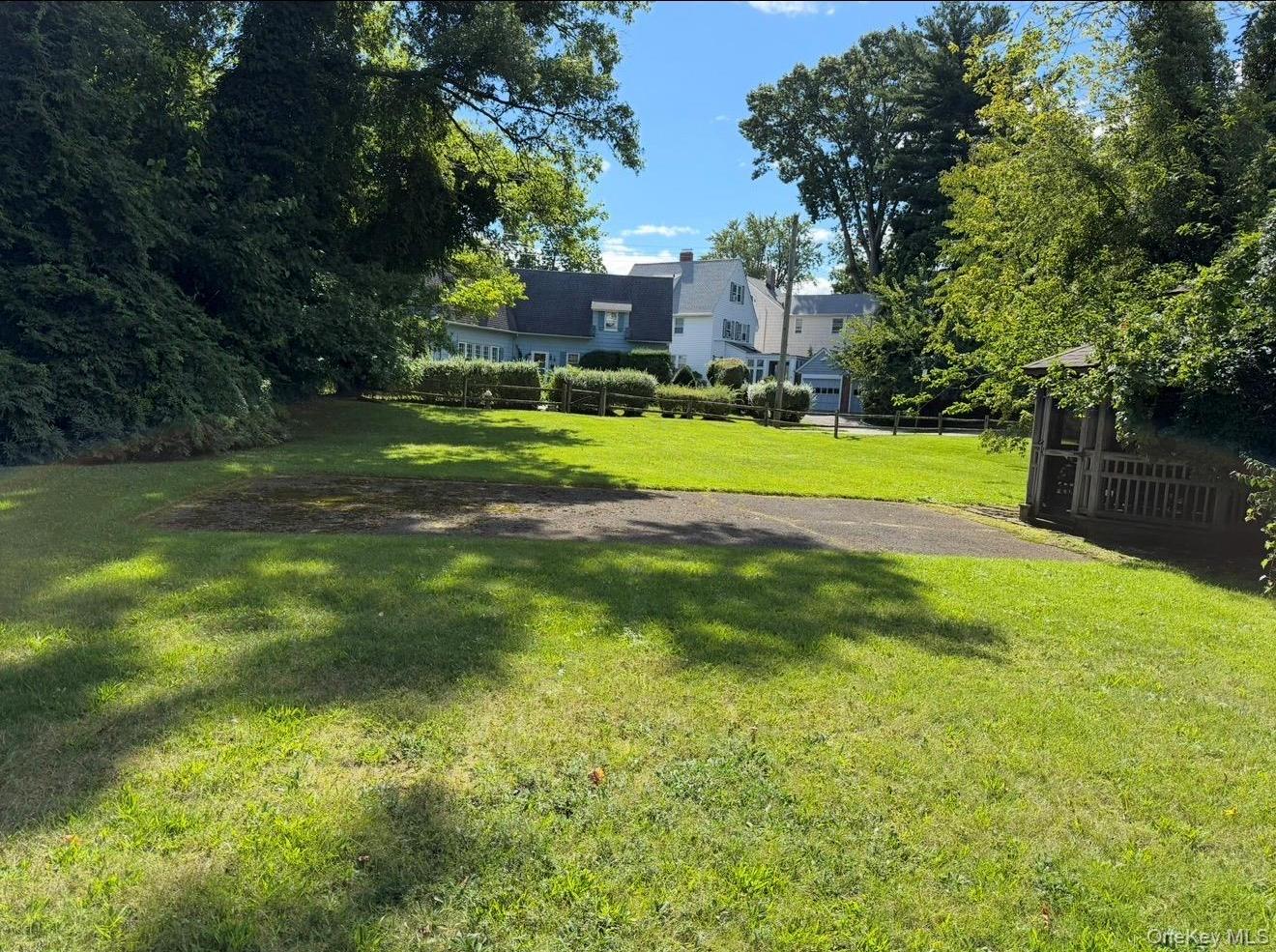 Single Family Grosvenor Street  Queens, NY 11363, MLS-1050170-18