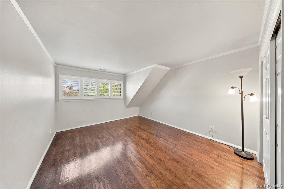 Single Family John Bean Court Nassau County, NY 11050, MLS-1050175-13