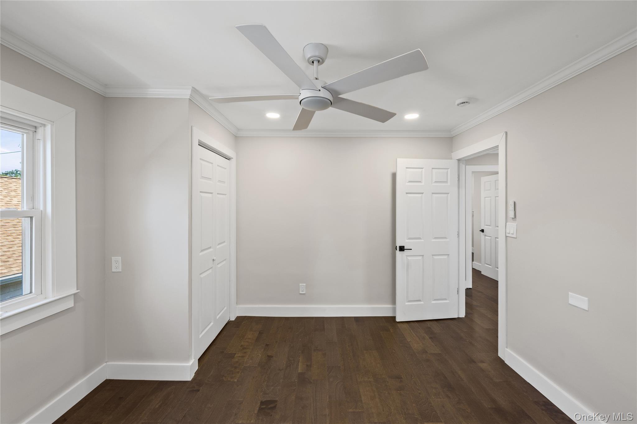Single Family Carleton Place Nassau County, NY 11510, MLS-1050179-19