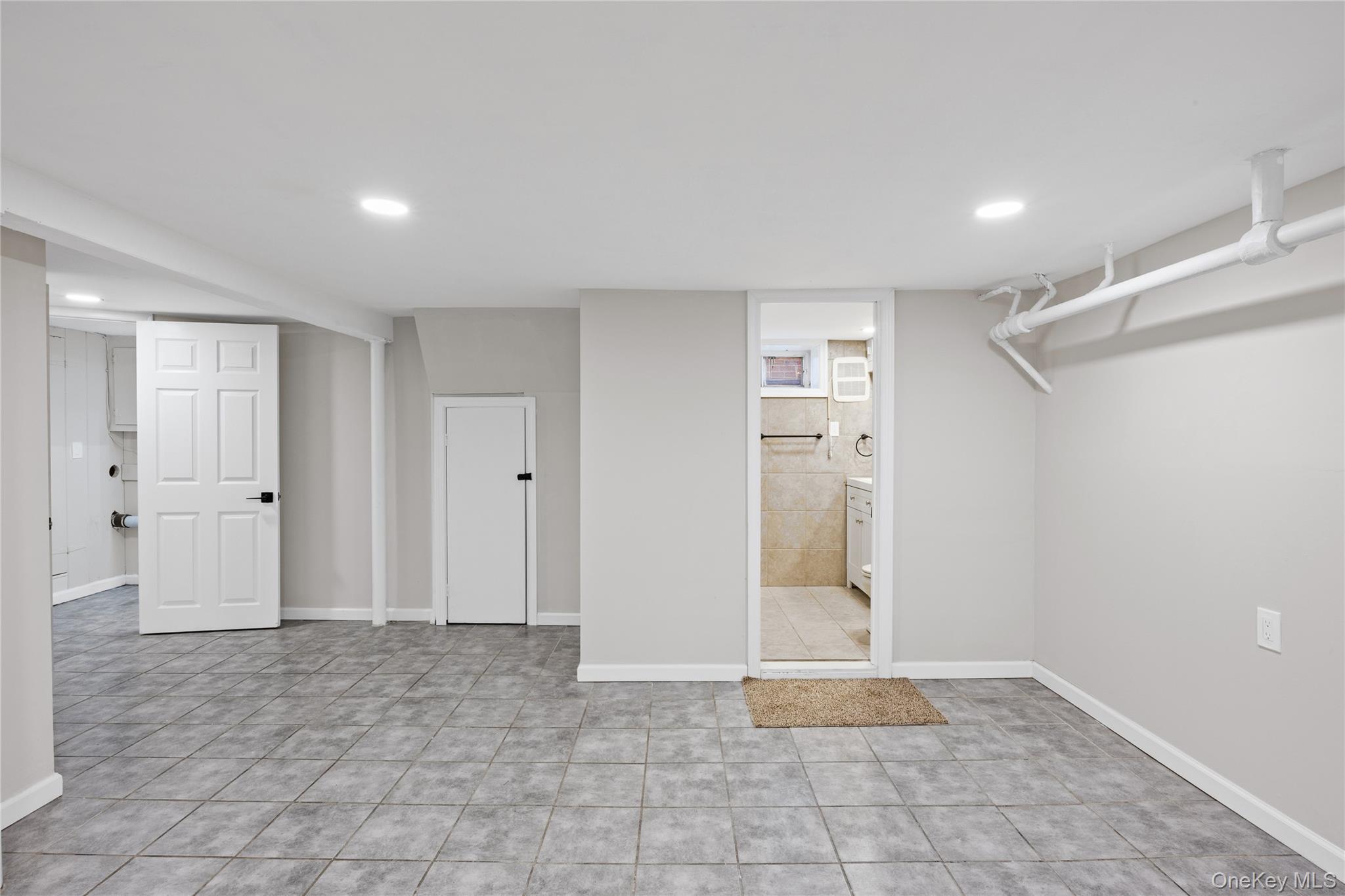 Single Family Carleton Place Nassau County, NY 11510, MLS-1050179-28