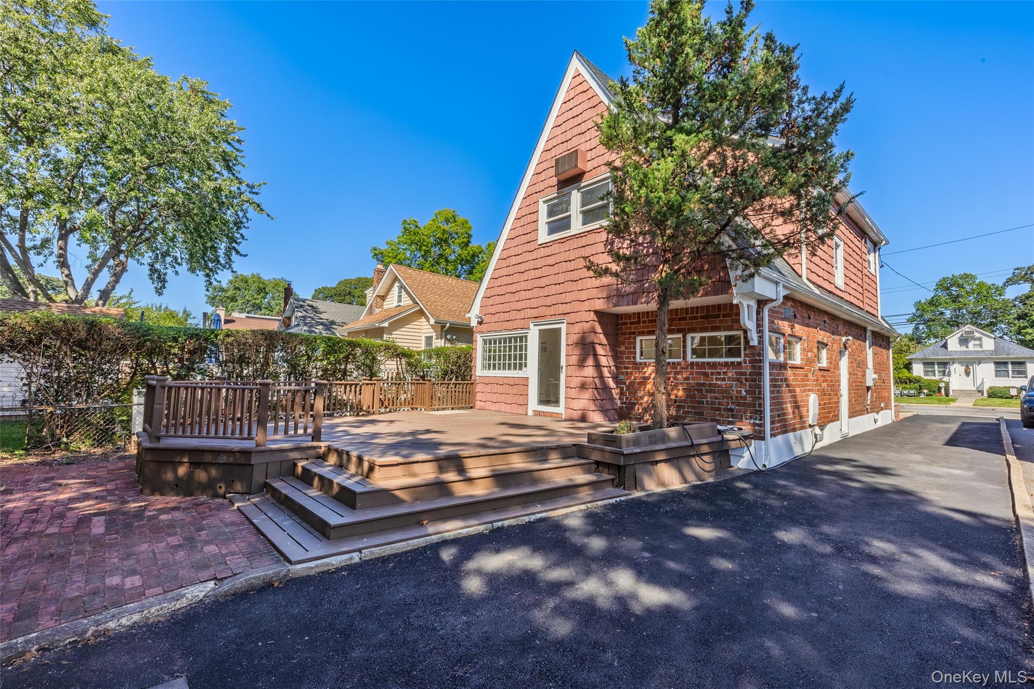 Single Family Carleton Place Nassau County, NY 11510, MLS-1050179-33