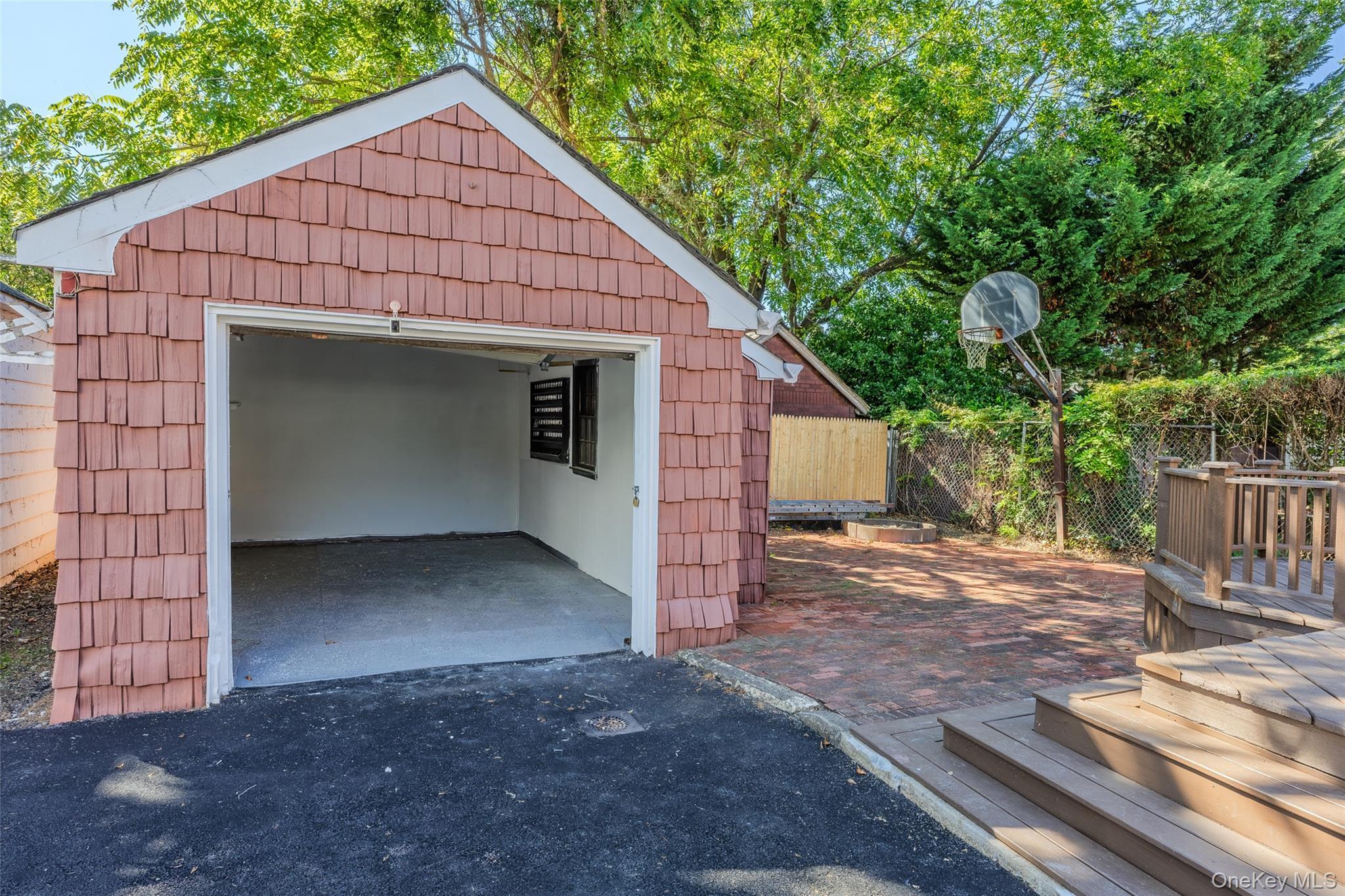 Single Family Carleton Place Nassau County, NY 11510, MLS-1050179-36