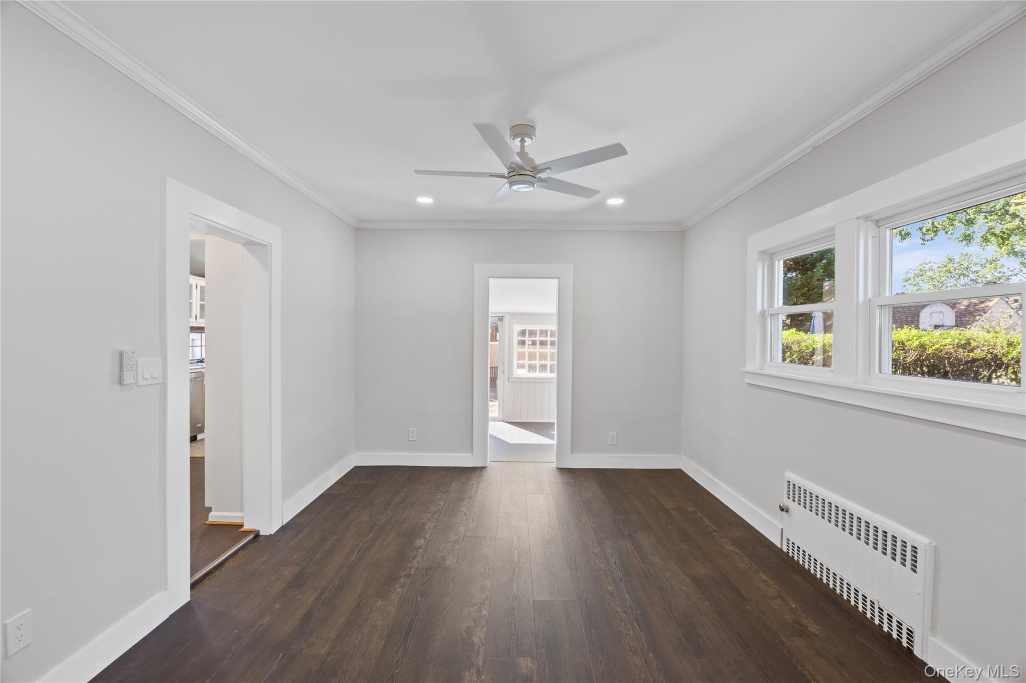 Single Family Carleton Place Nassau County, NY 11510, MLS-1050179-8