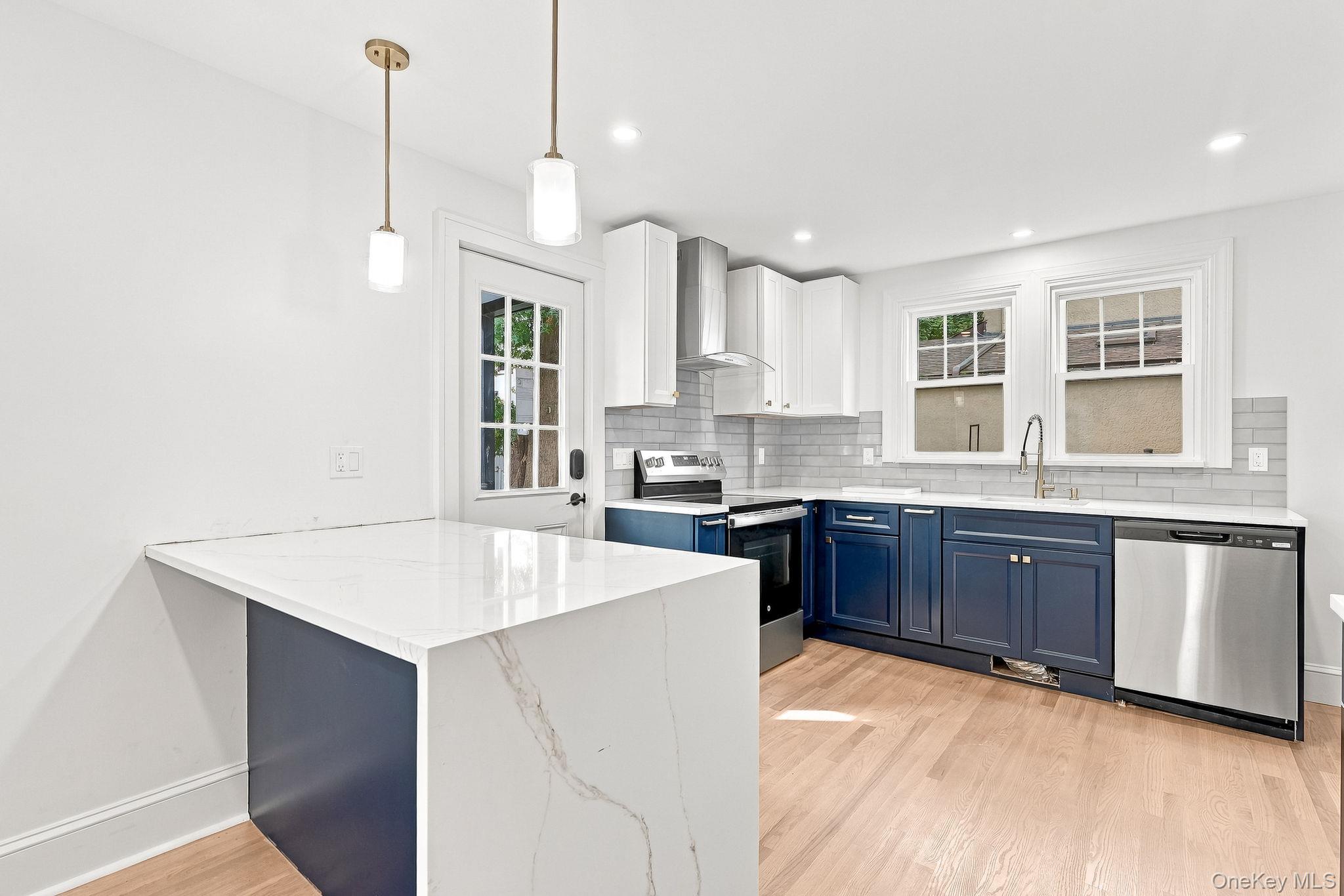 Single Family Robert Avenue Westchester County, NY 10573, MLS-1050182-23