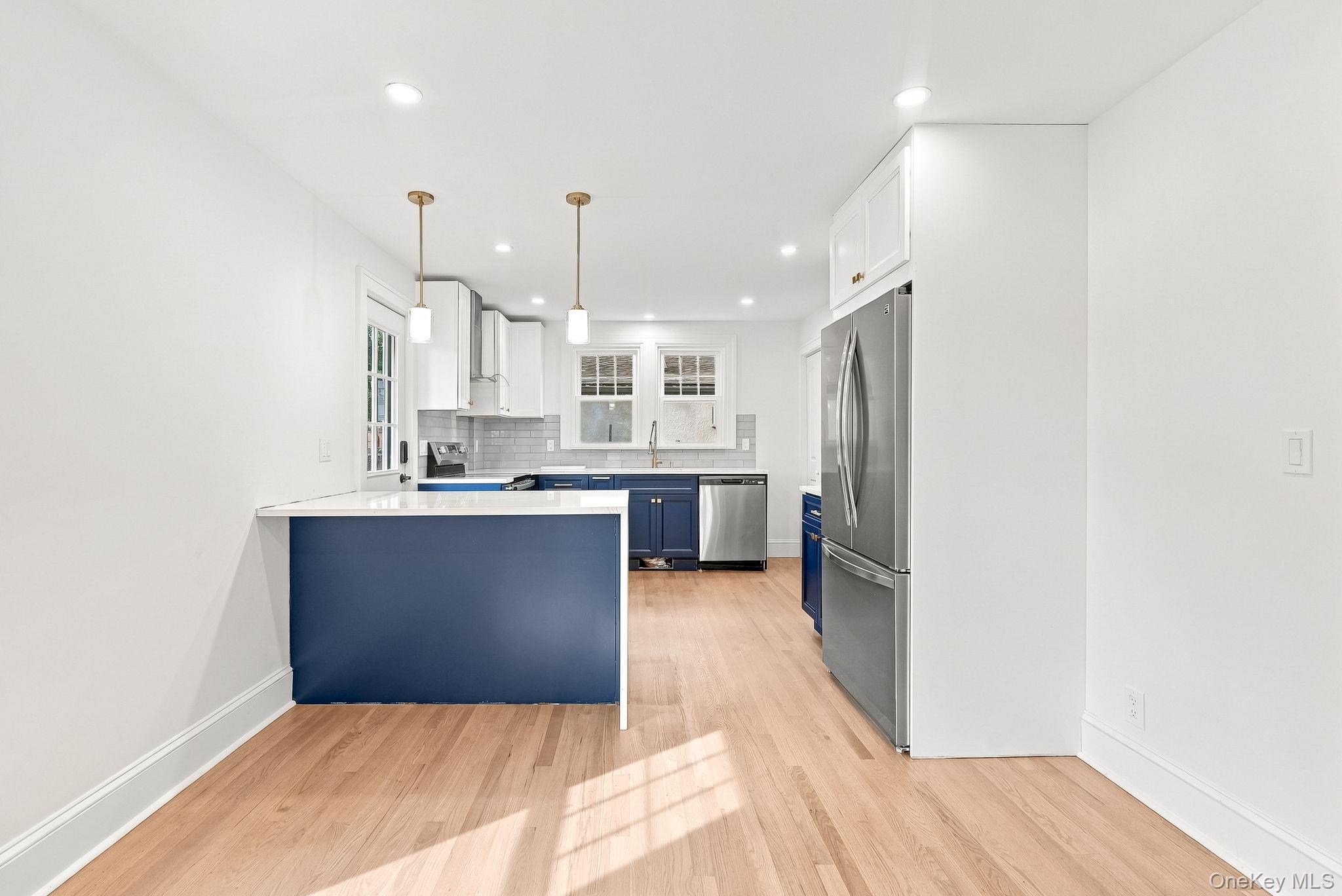 Single Family Robert Avenue Westchester County, NY 10573, MLS-1050182-24