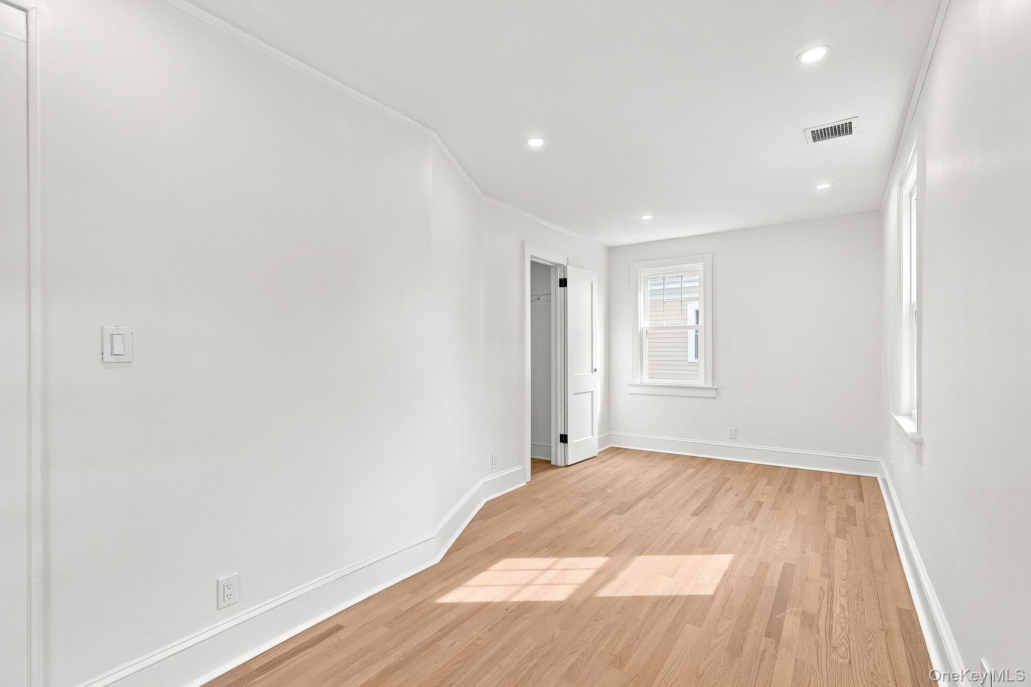 Single Family Robert Avenue Westchester County, NY 10573, MLS-1050182-32