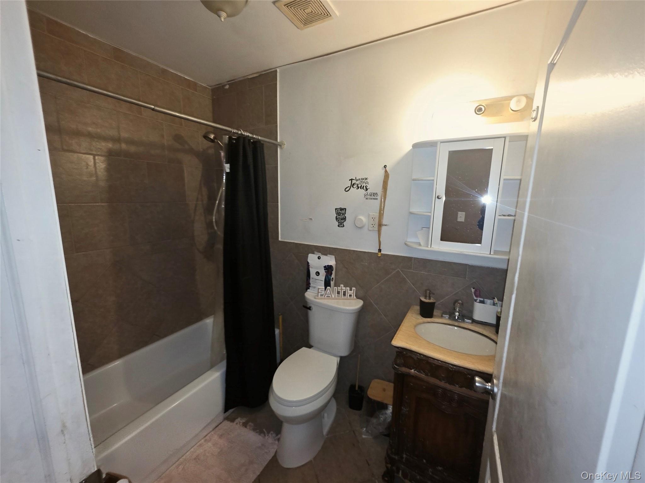 Single Family Hollis Avenue Queens, NY 11429, MLS-1050196-12