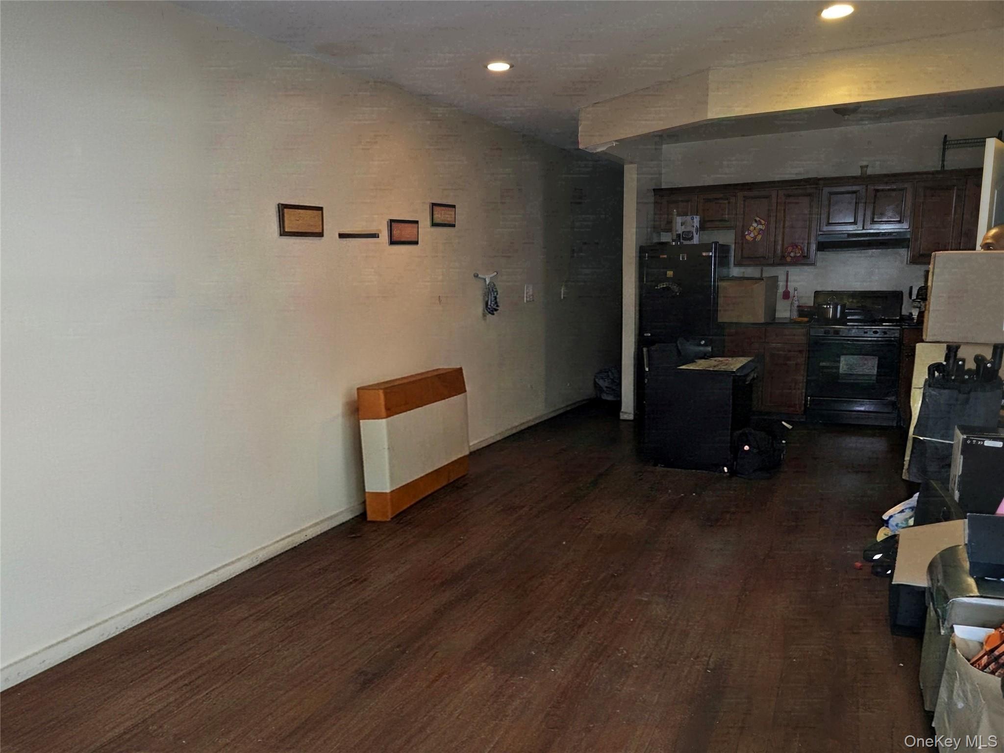 Single Family Hollis Avenue Queens, NY 11429, MLS-1050196-15