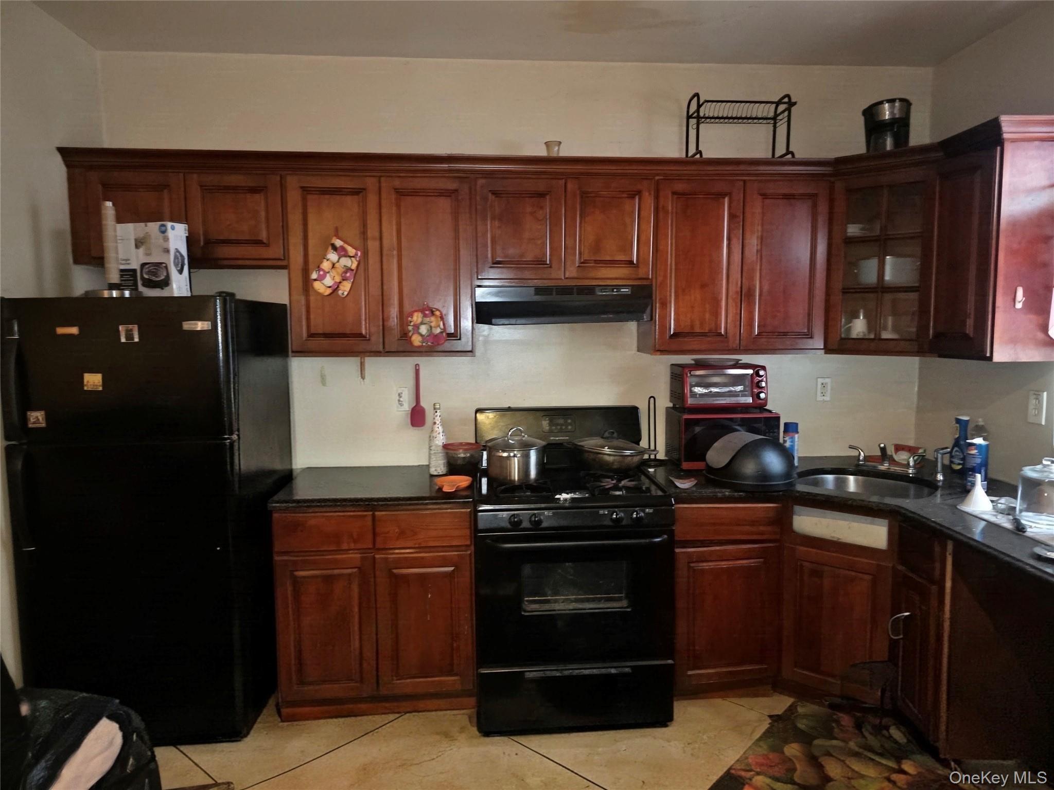 Single Family Hollis Avenue Queens, NY 11429, MLS-1050196-16