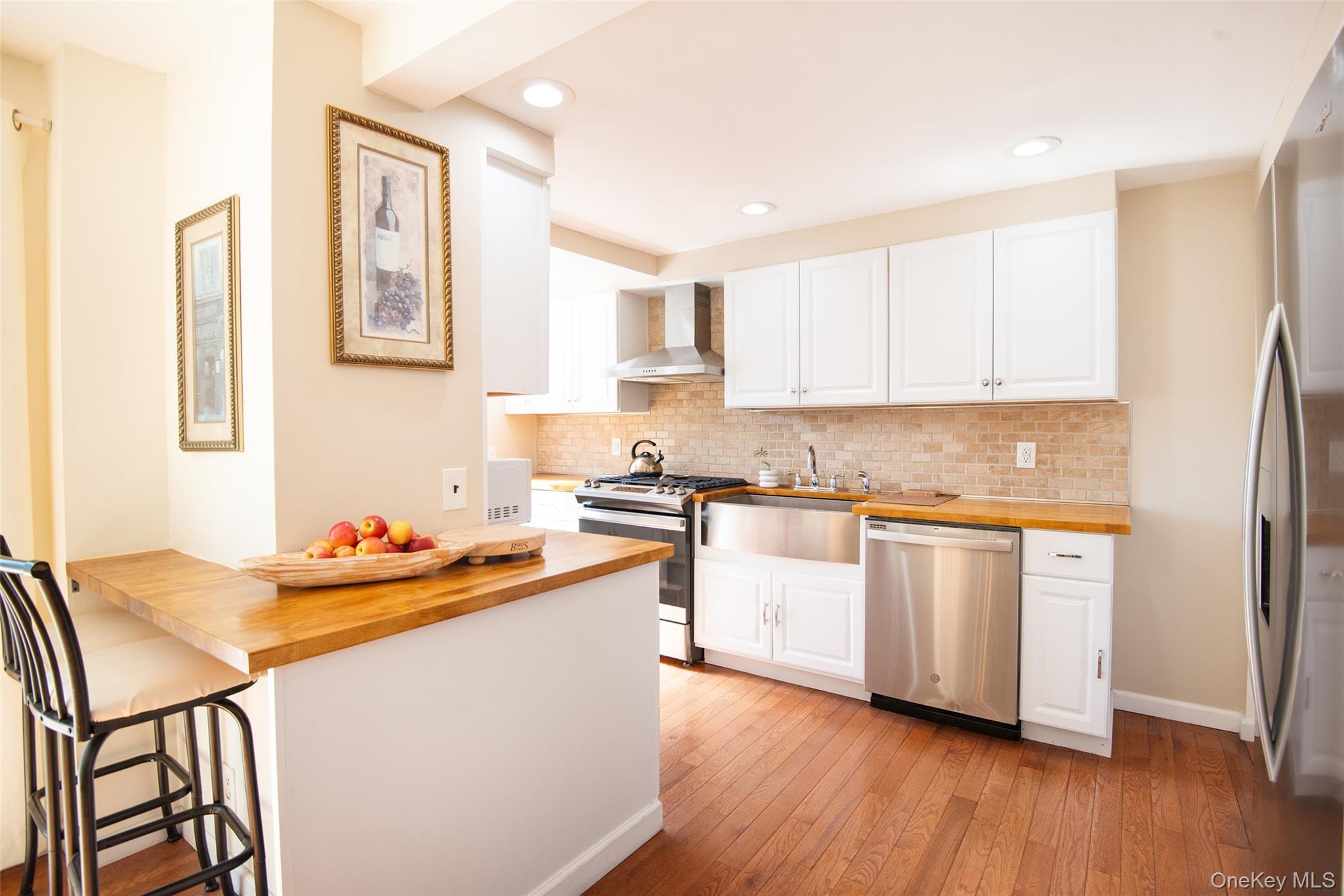 Single Family Emmett Terrace Westchester County, NY 10805, MLS-1050199-11