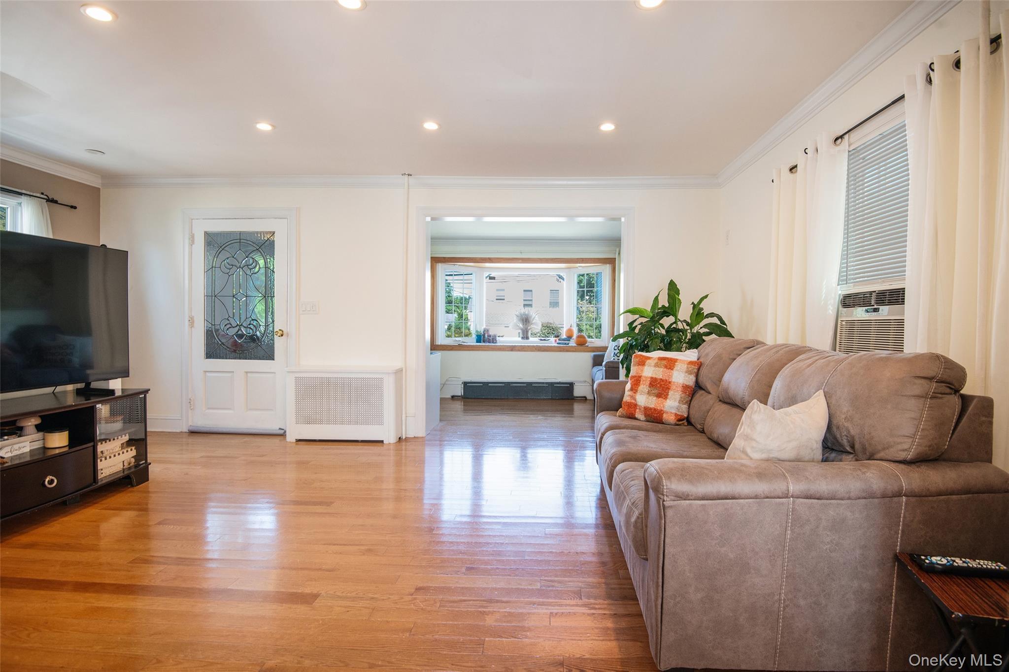 Single Family Emmett Terrace Westchester County, NY 10805, MLS-1050199-5