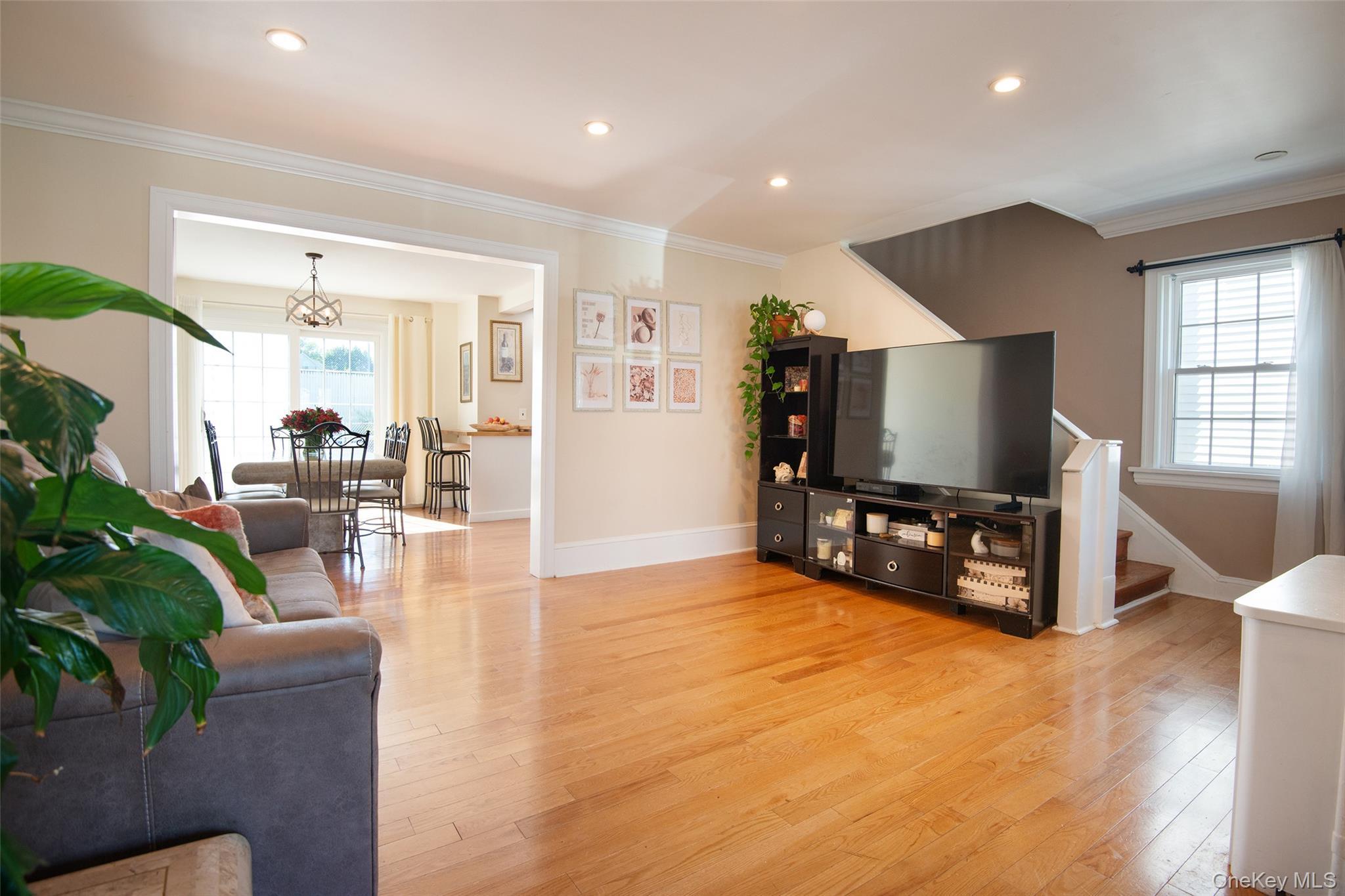 Single Family Emmett Terrace Westchester County, NY 10805, MLS-1050199-7