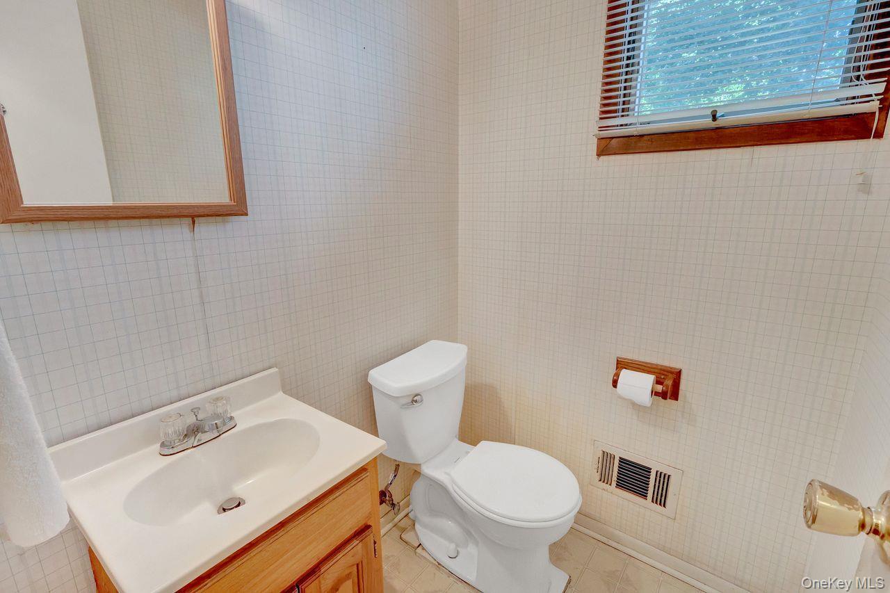 Single Family Morewood Drive Suffolk County, NY 11787, MLS-1050209-12