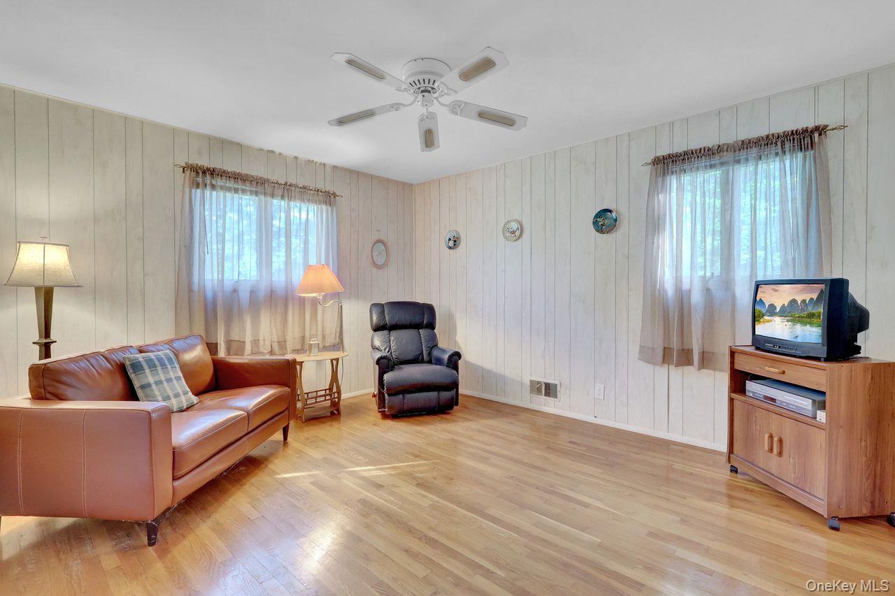 Single Family Morewood Drive Suffolk County, NY 11787, MLS-1050209-13