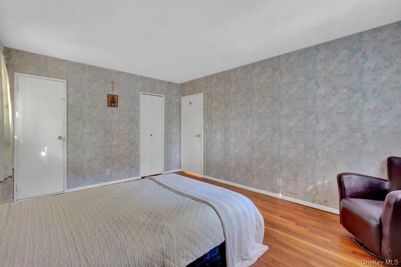 Single Family Morewood Drive Suffolk County, NY 11787, MLS-1050209-20