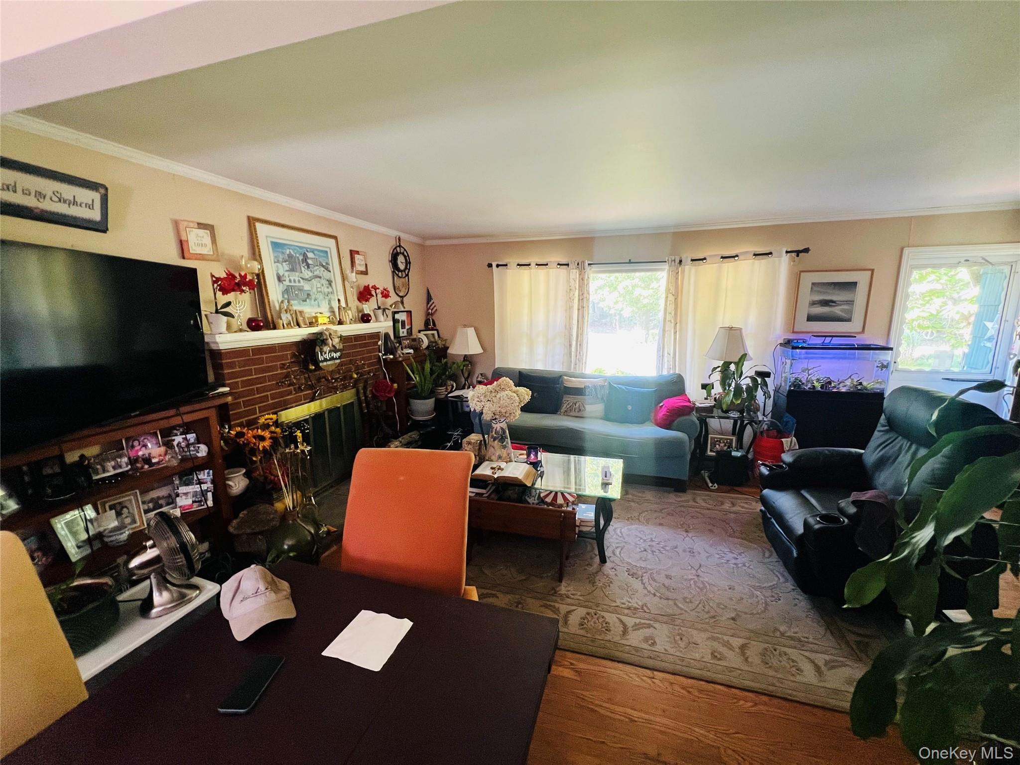 Single Family N Country Road  Suffolk County, NY 11777, MLS-1050212-19
