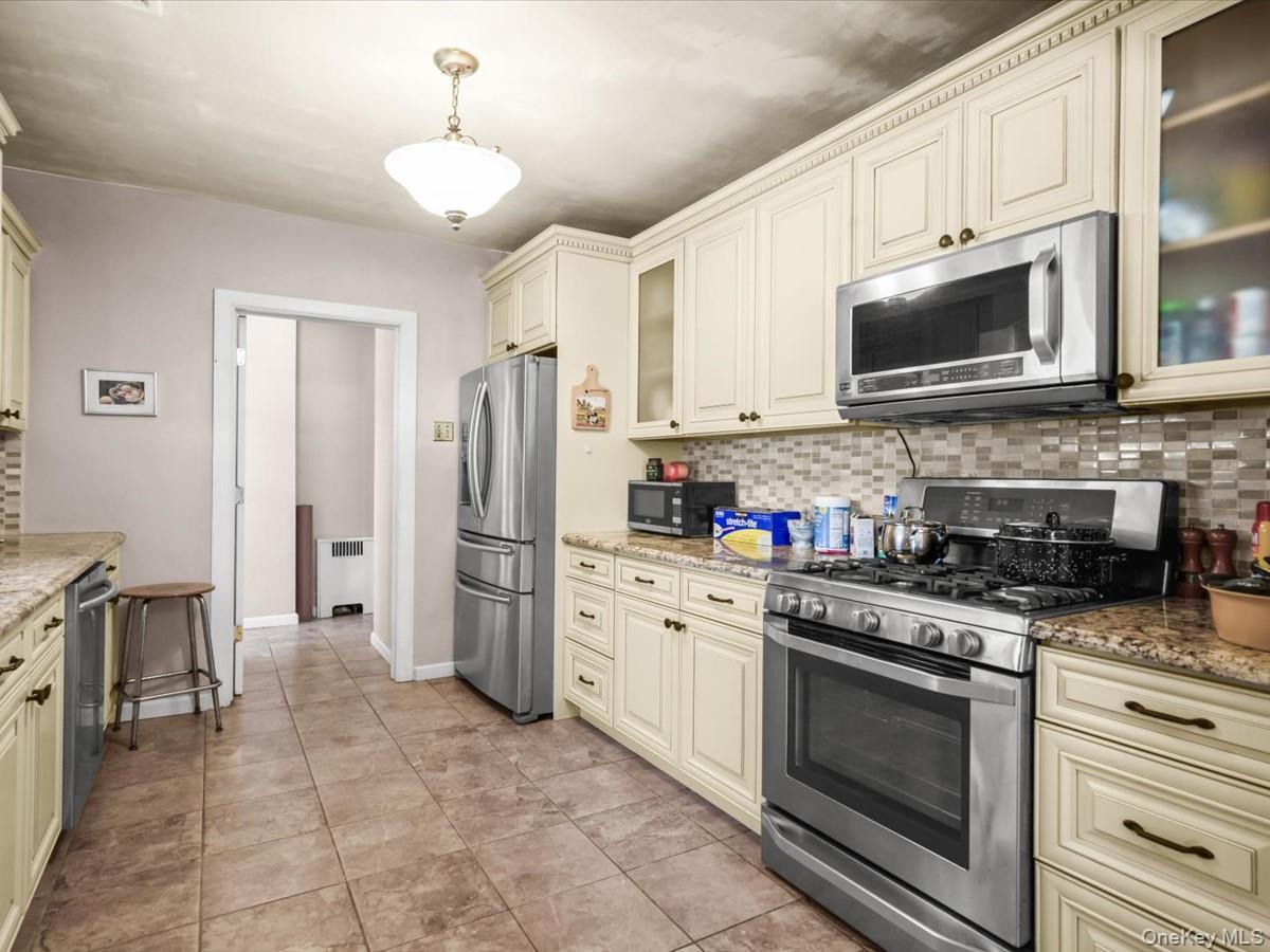 Single Family 171st Street  Queens, NY 11358, MLS-1050217-11
