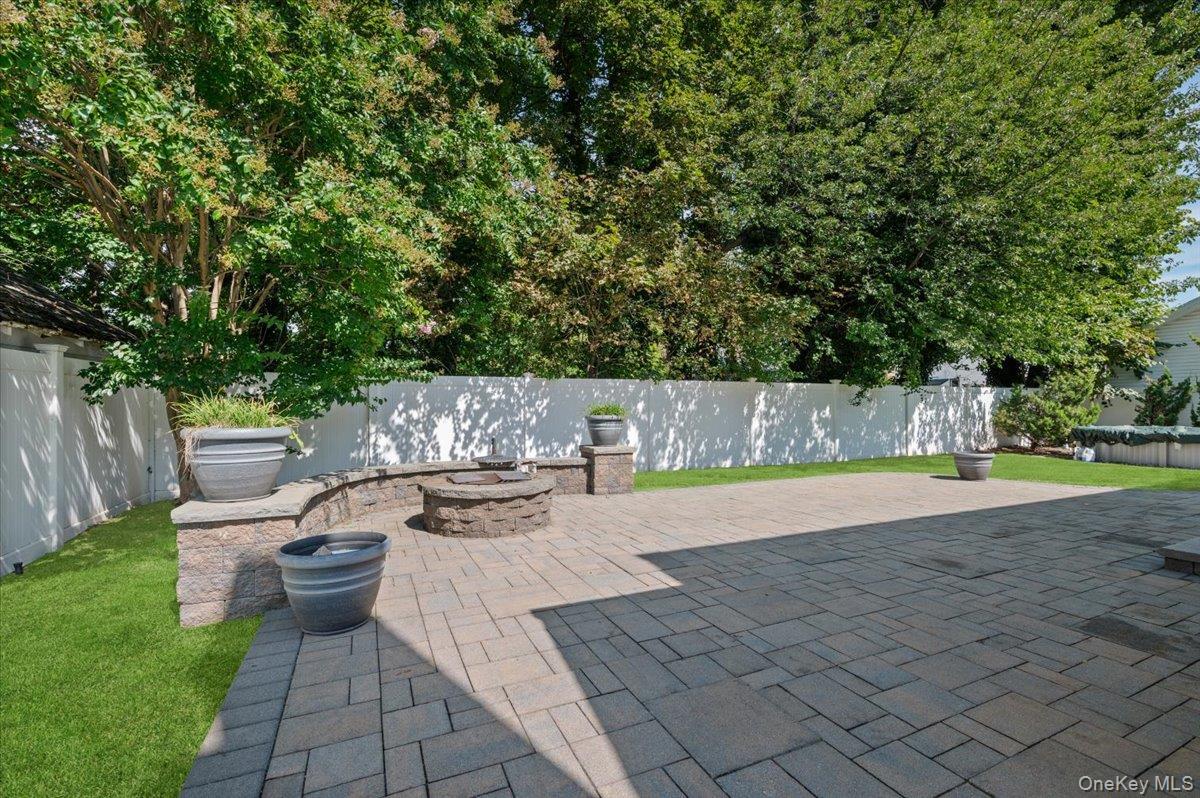 Single Family Koelbel Court  Nassau County, NY 11510, MLS-1050230-36