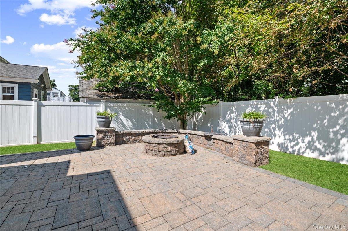 Single Family Koelbel Court  Nassau County, NY 11510, MLS-1050230-41