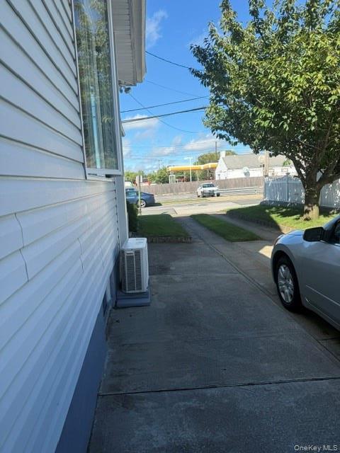 Single Family W Lincoln Avenue  Nassau County, NY 11580, MLS-1050259-6