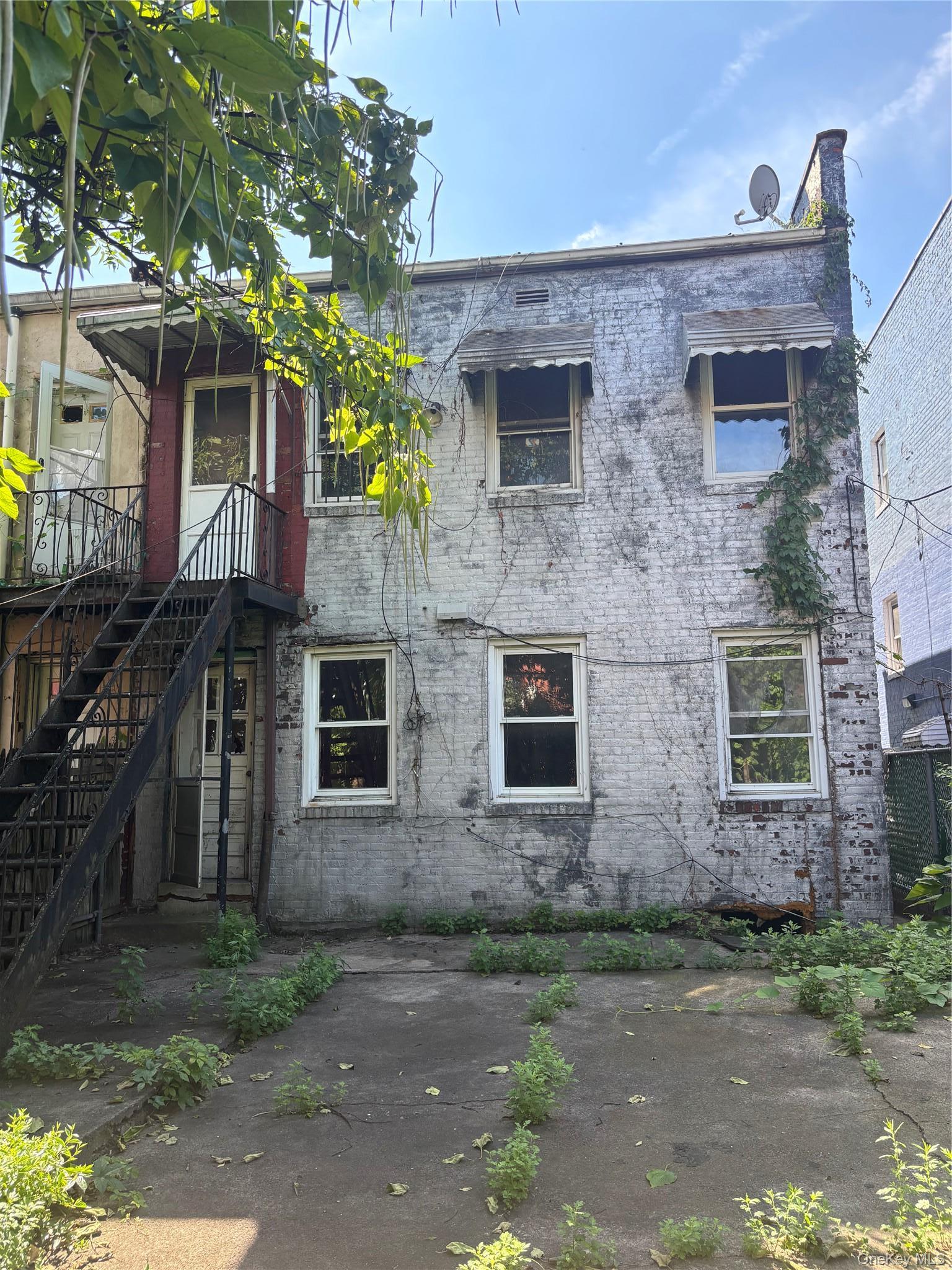 Single Family Colgate Avenue Bronx, NY 10472, MLS-1050267-4