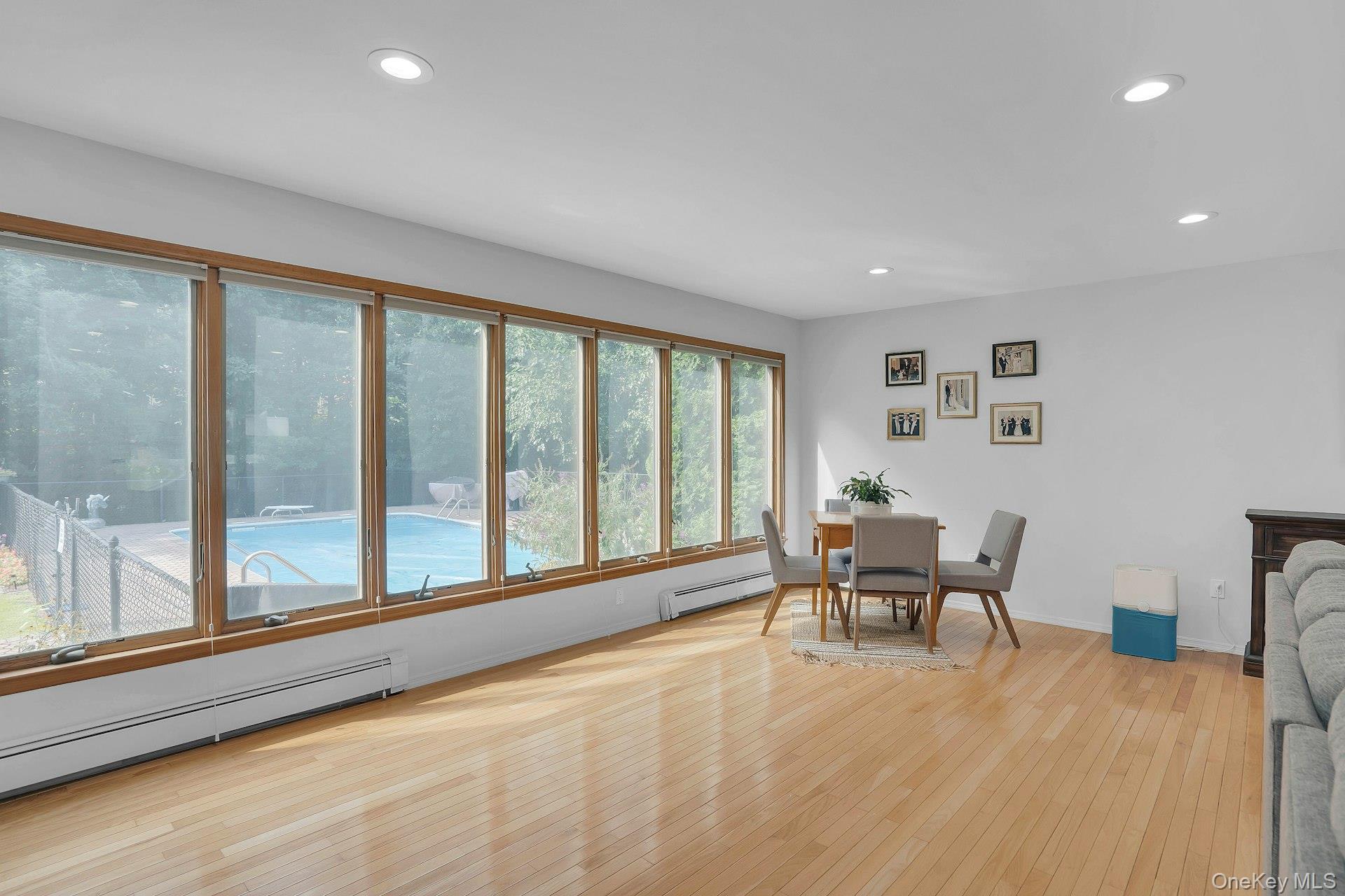 Single Family Cedar Ridge Lane  Suffolk County, NY 11746, MLS-1050269-15