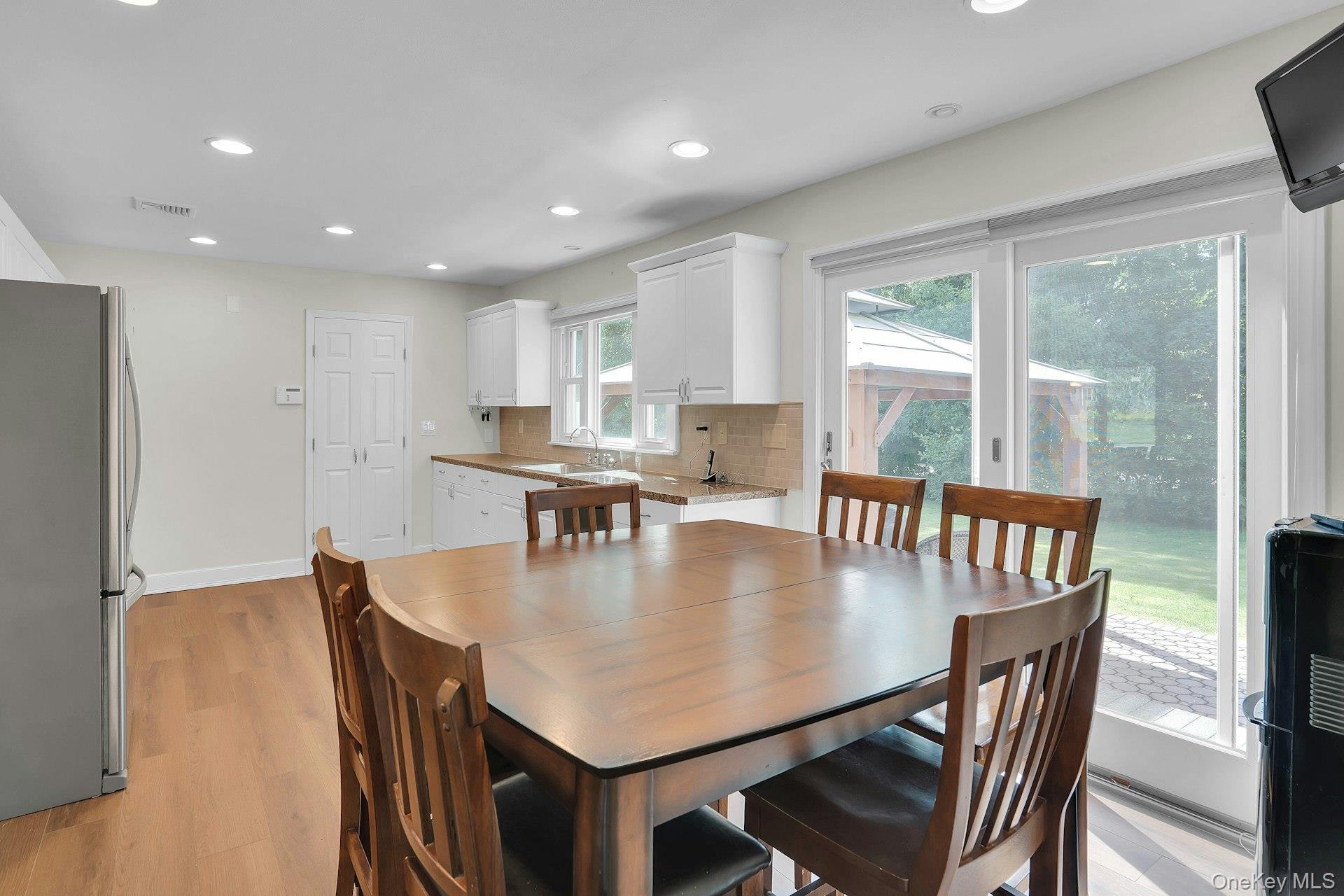 Single Family Cedar Ridge Lane  Suffolk County, NY 11746, MLS-1050269-20