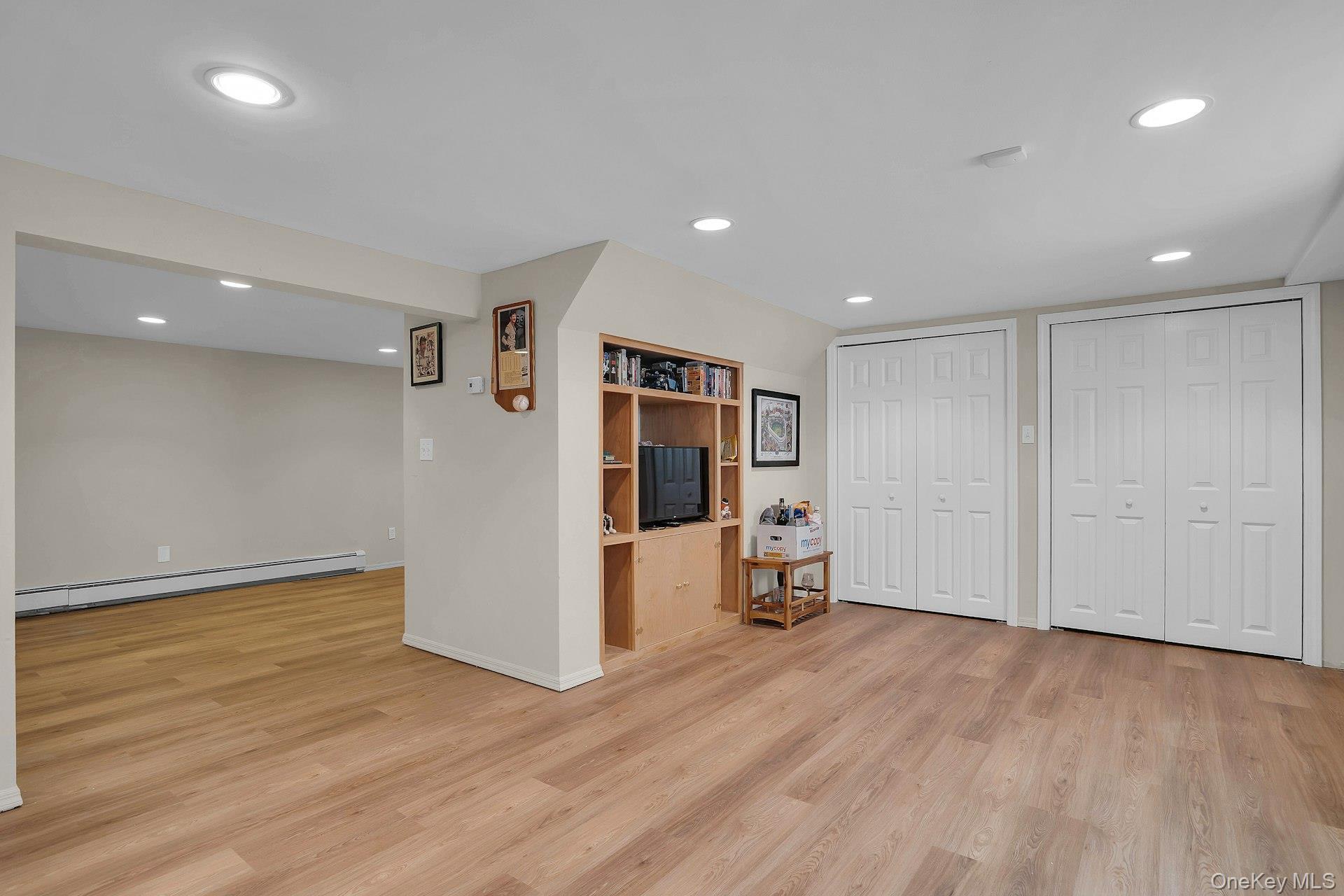 Single Family Cedar Ridge Lane  Suffolk County, NY 11746, MLS-1050269-40
