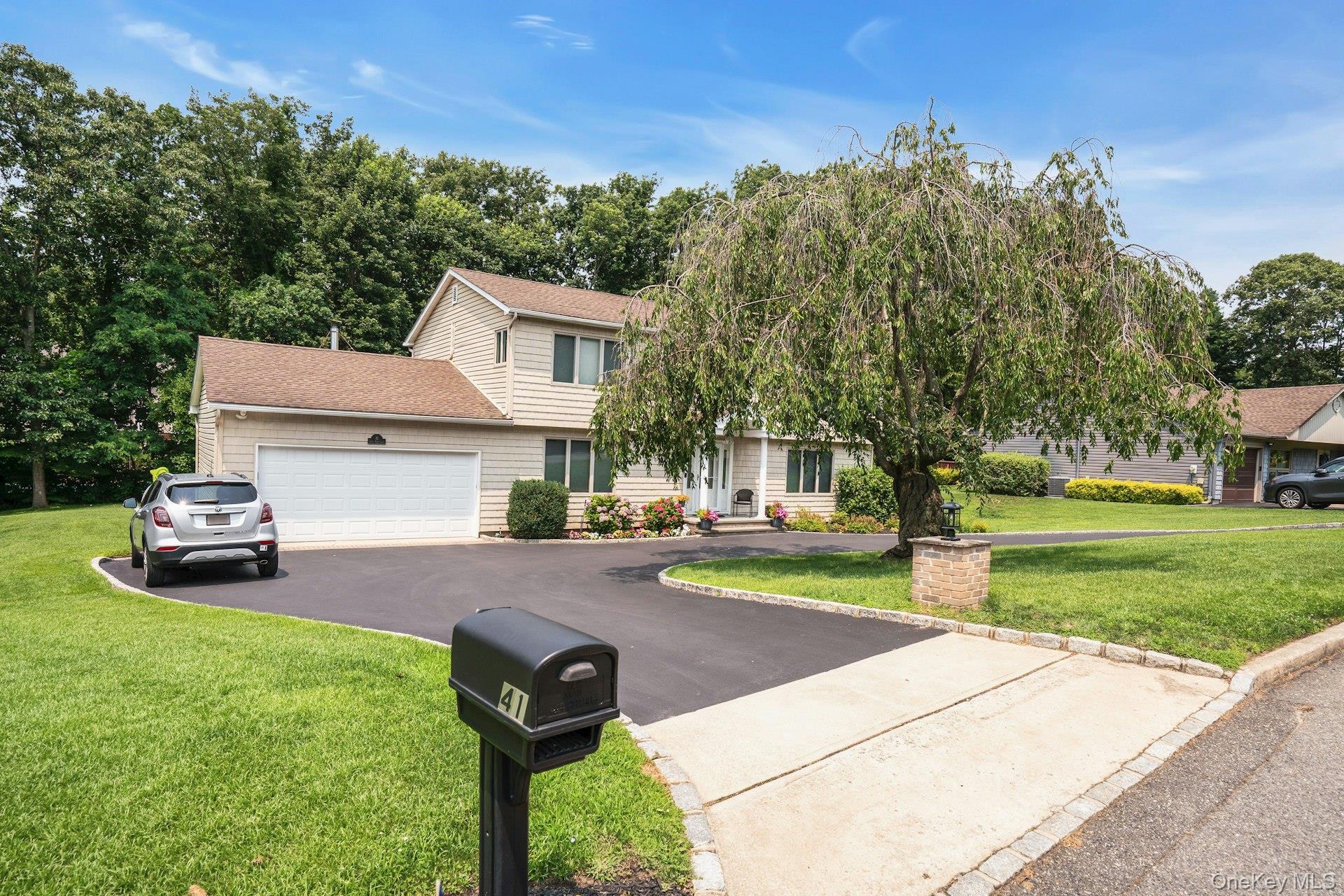 Single Family Cedar Ridge Lane  Suffolk County, NY 11746, MLS-1050269-5