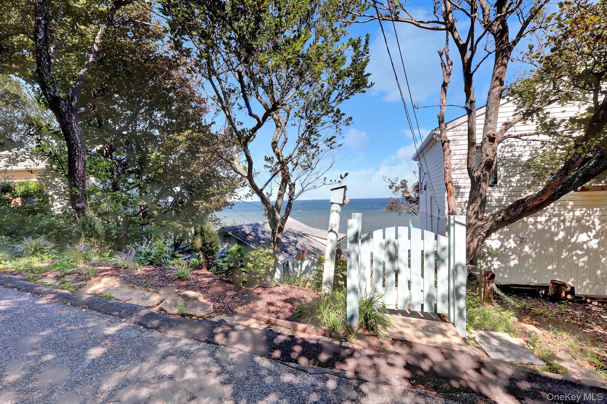 Single Family Beach Hill Drive Suffolk County, NY 11933, MLS-1050270-34