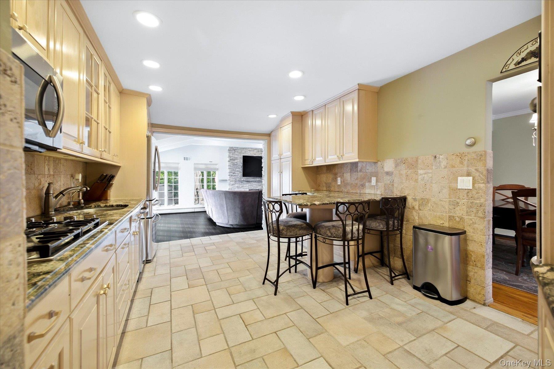 Single Family Murray Drive Nassau County, NY 11572, MLS-1050276-14