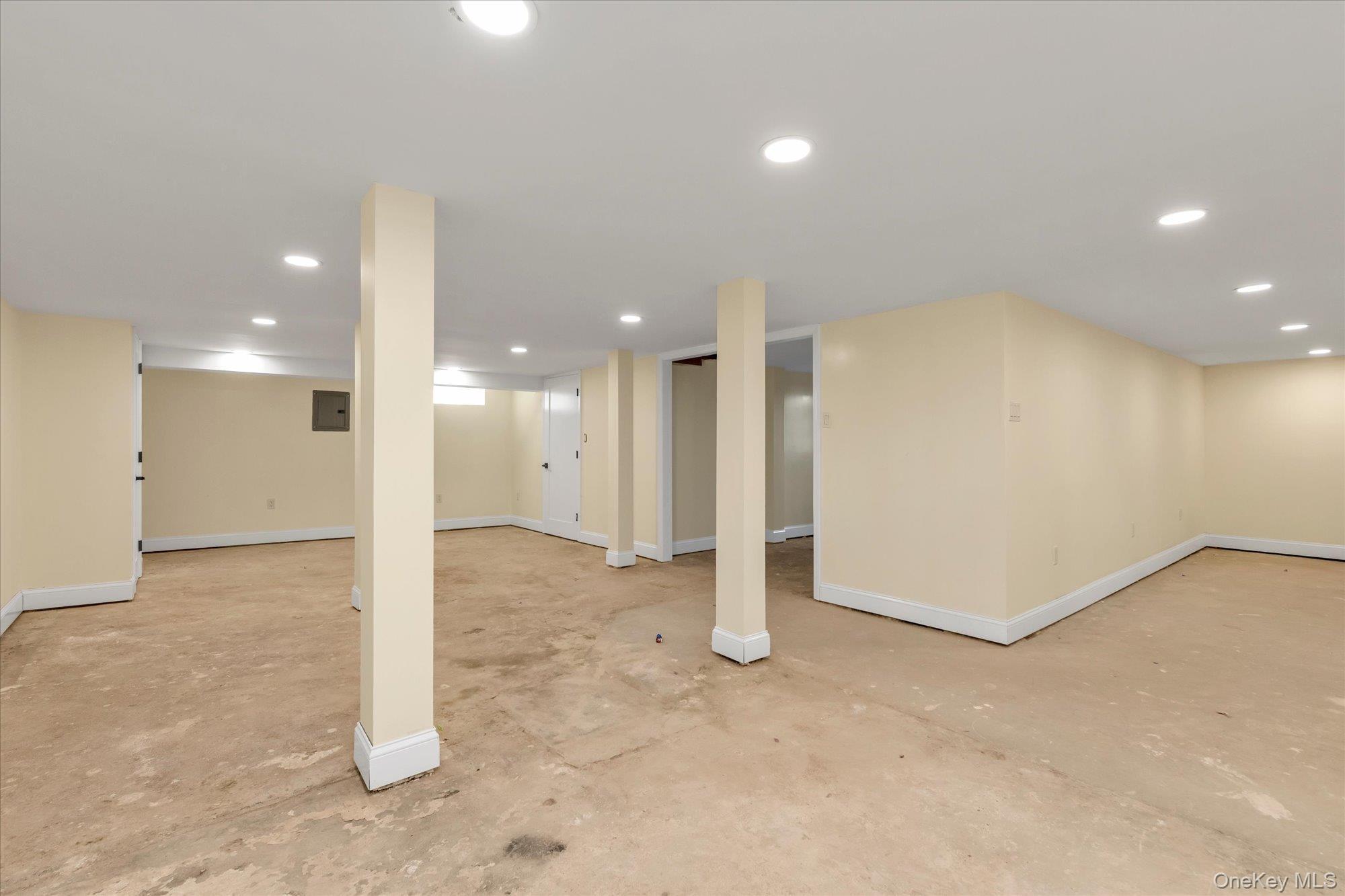 Single Family 2nd Street Nassau County, NY 11563, MLS-1050279-23