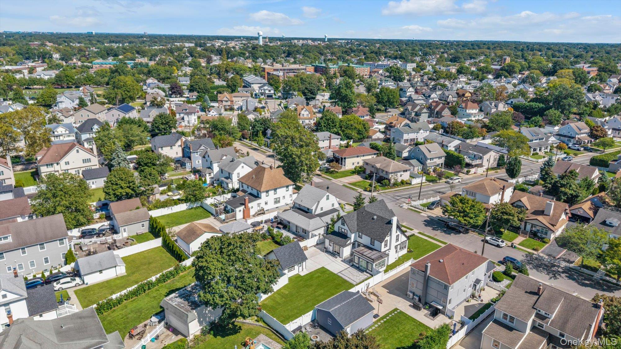 Single Family 2nd Street Nassau County, NY 11563, MLS-1050279-34